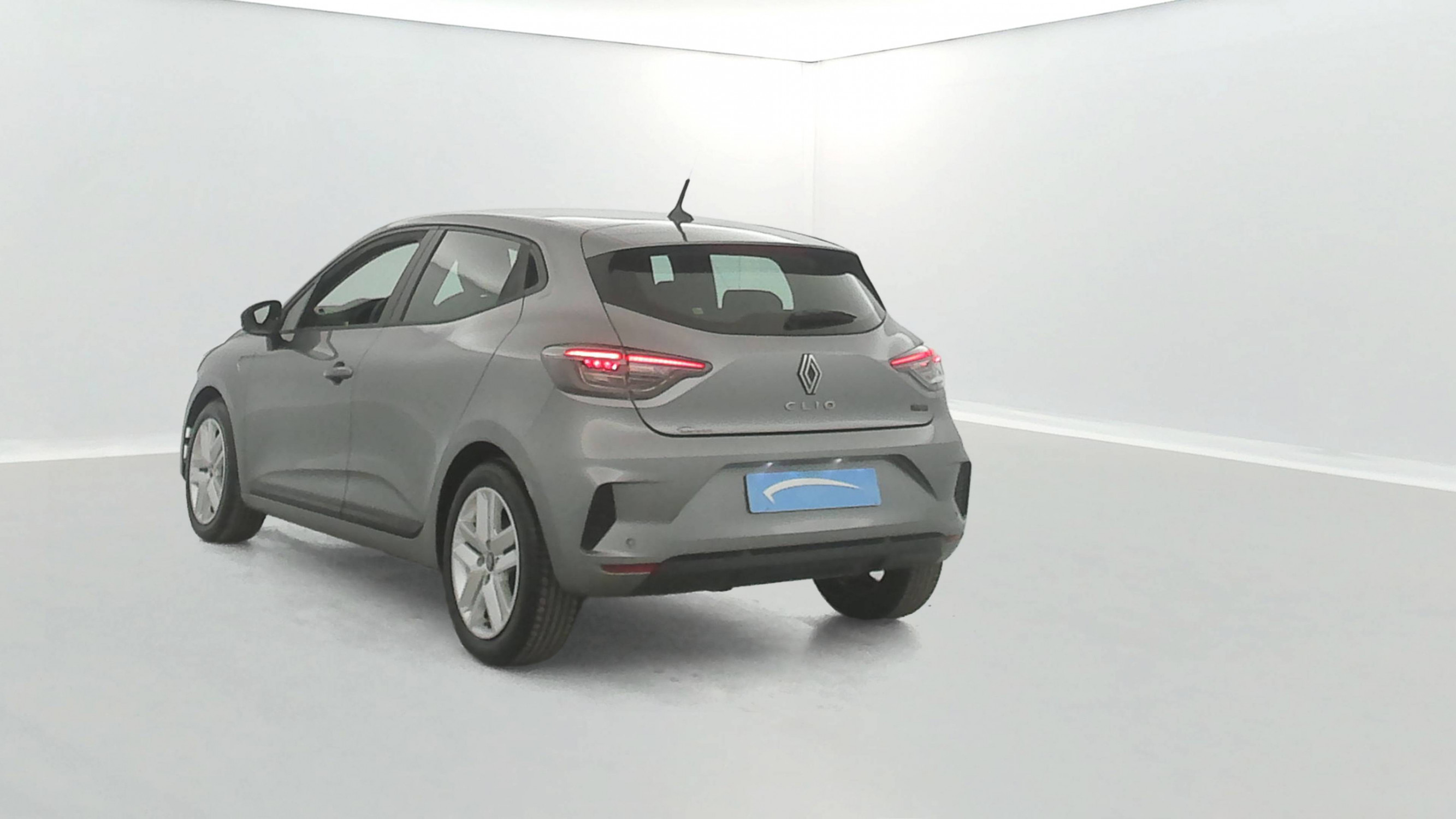 Vente en ligne Renault Clio 5 Clio E-Tech full hybrid 145 ch GSR2 au prix de 19 590 €
