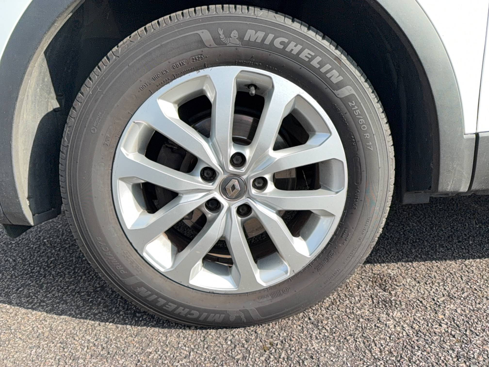 Vente en ligne Renault Kadjar  Blue dCi 115 au prix de 14 990 €
