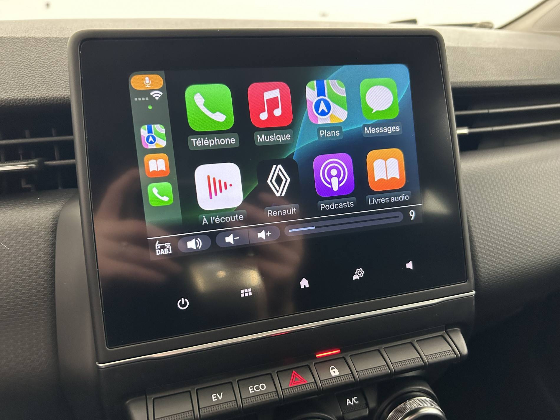 Vente en ligne Renault Clio 5 CLIO SOCIETE E-TECH 140 - 21 au prix de 13 990 €