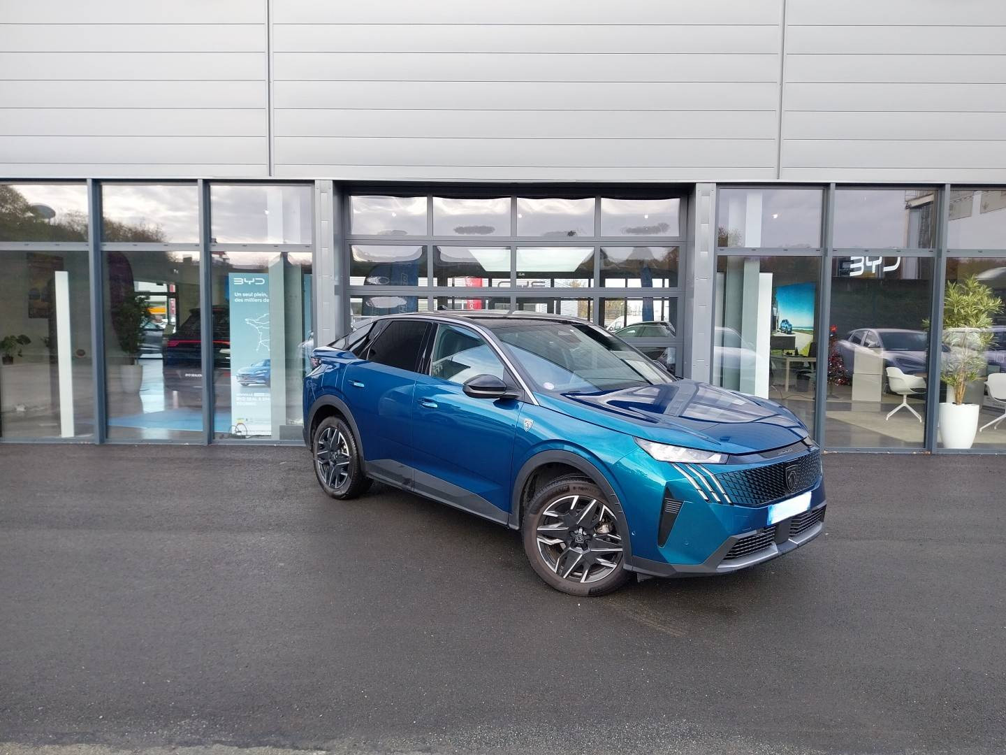 Vente en ligne Peugeot 3008  Hybrid 136 e-DCS6 au prix de 28 490 €