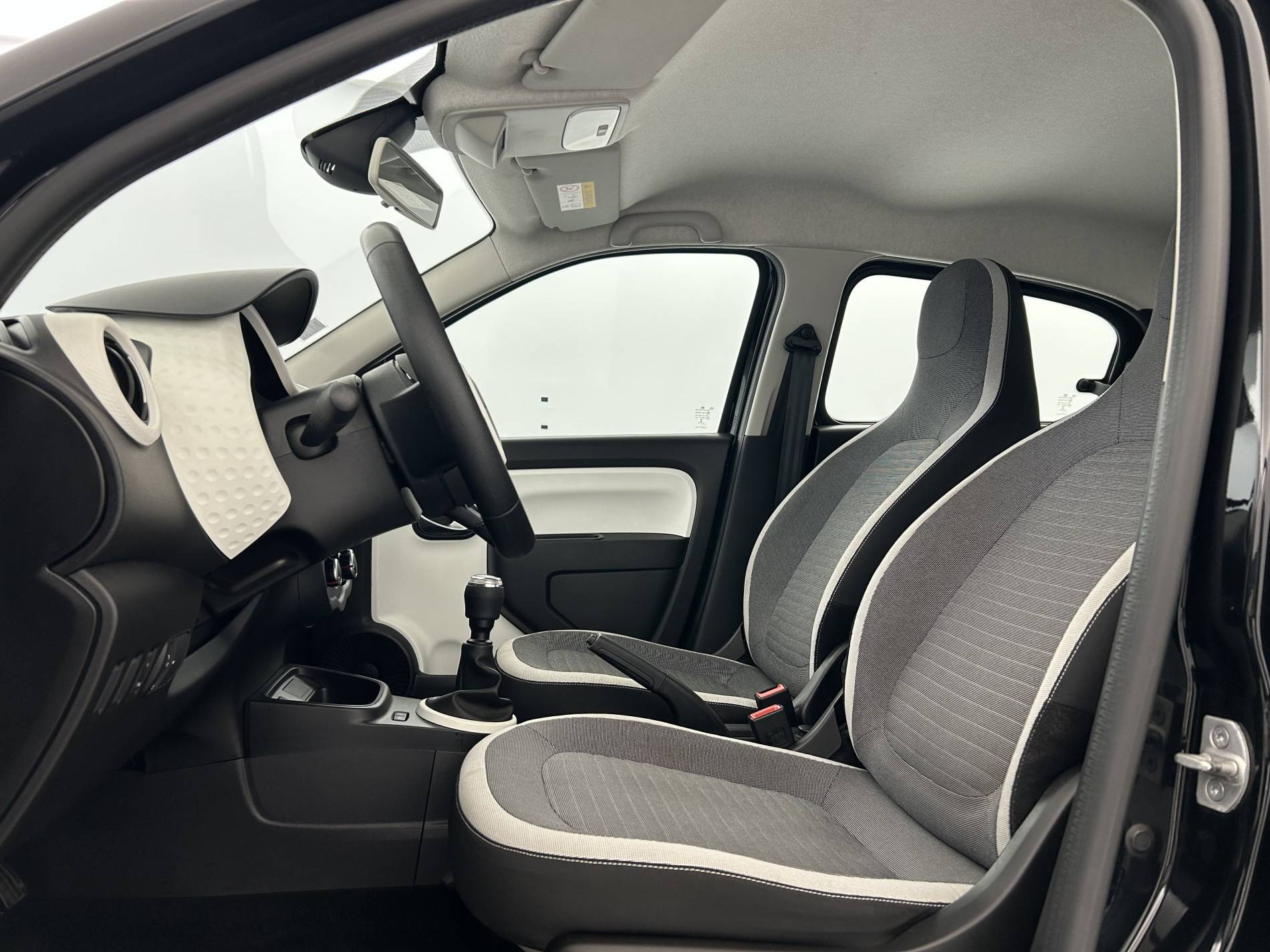 Vente en ligne Renault Twingo 3  SCe 65 - 21 au prix de 9 990 €