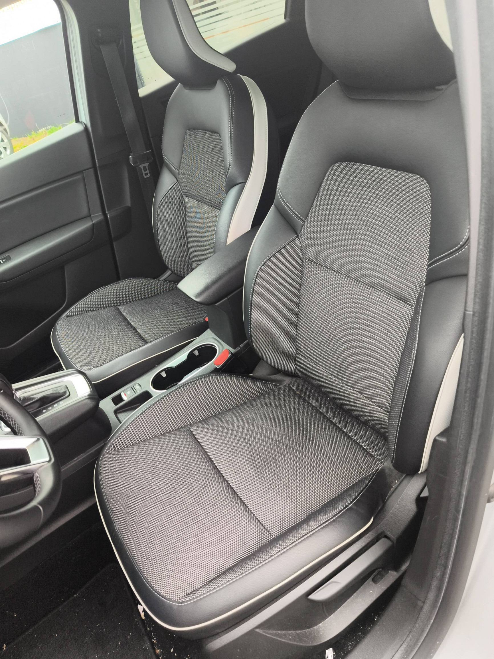 Vente en ligne Renault Captur  TCe 130 EDC FAP au prix de 17 490 €