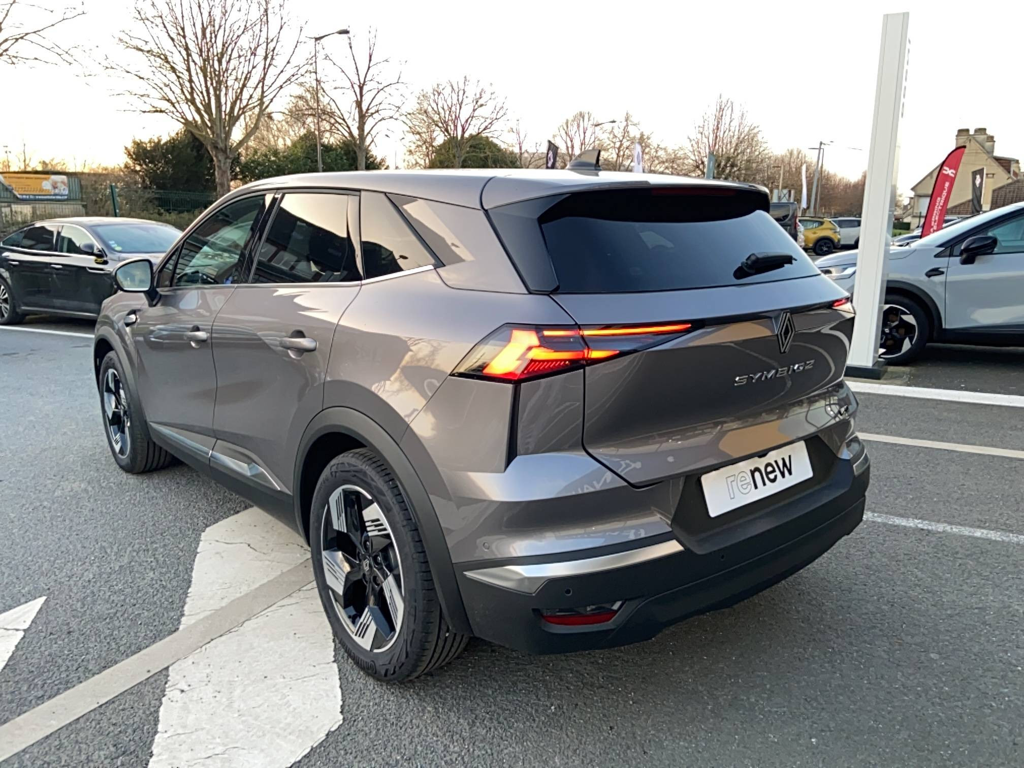 Vente en ligne Renault Symbioz  E-Tech full hybrid 160 ch au prix de 33 990 €