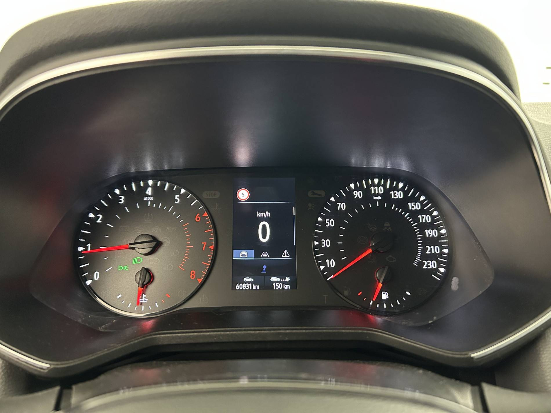 Vente en ligne Renault Clio 5 Clio SCe 75 au prix de 11 490 €