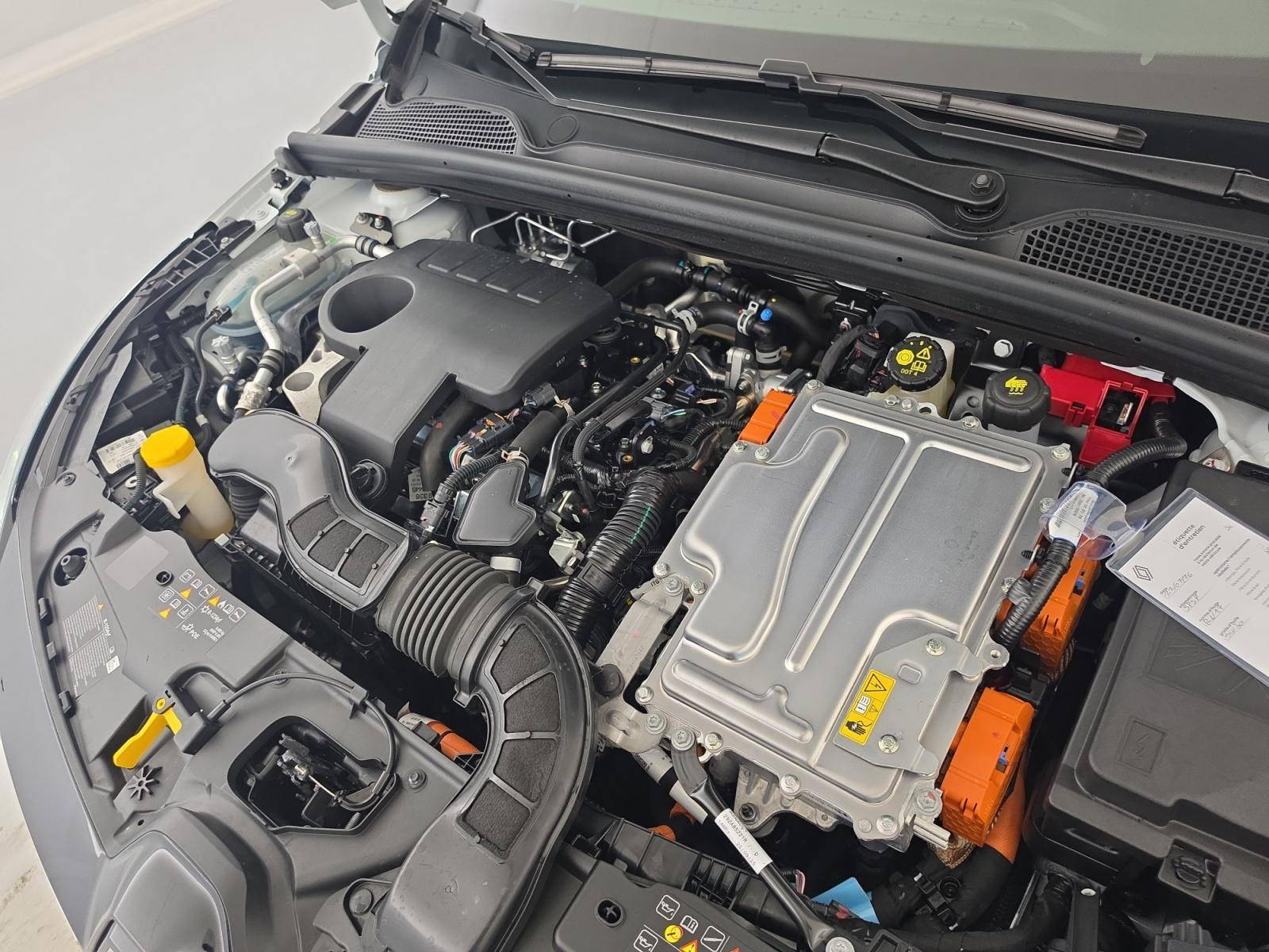 Vente en ligne Renault Clio 5 Clio E-Tech full hybrid 145 ch GSR2 au prix de 19 590 €