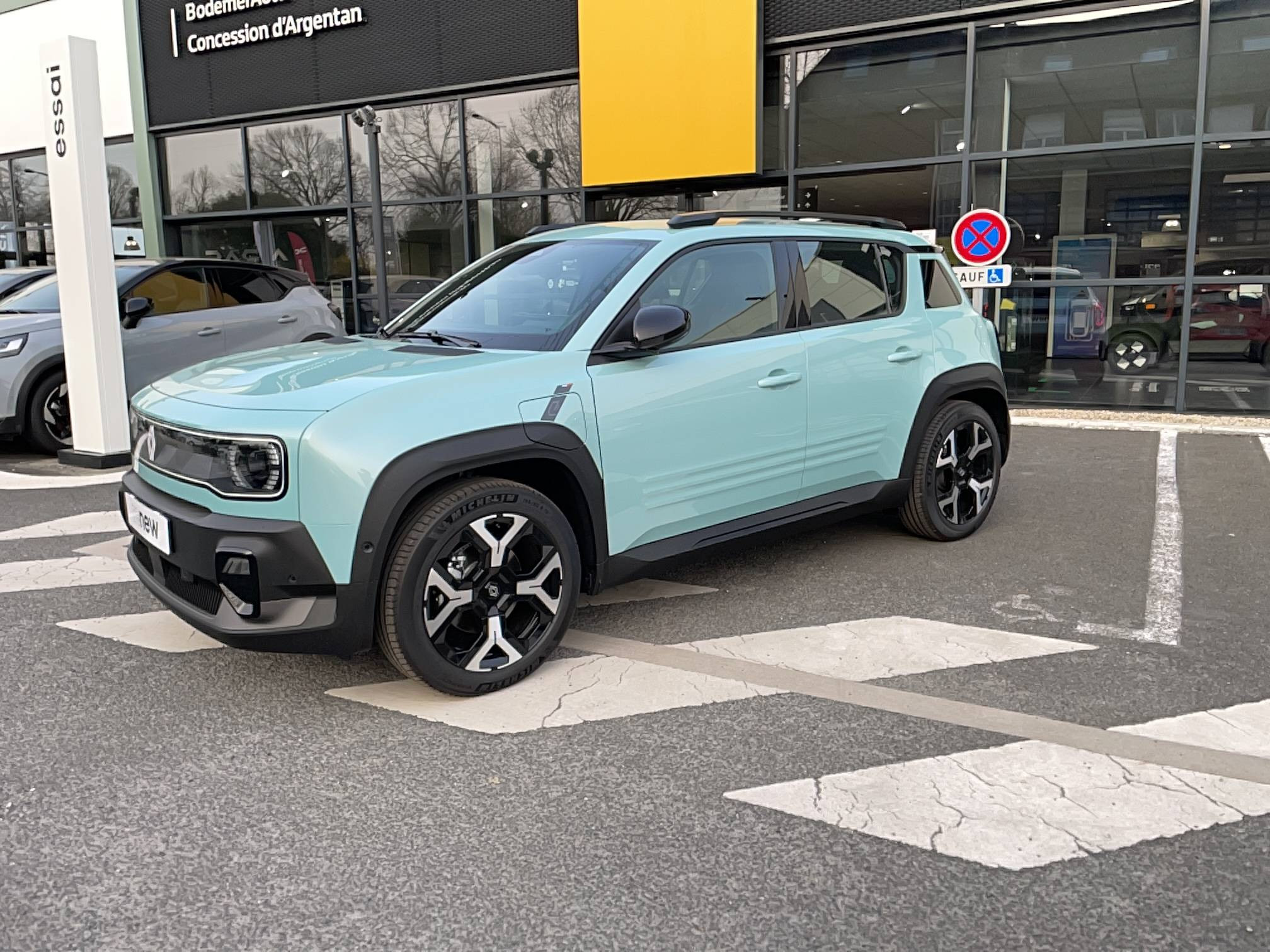 Vente en ligne Renault R4 E-Tech  150 ch autonomie confort au prix de 31 990 €