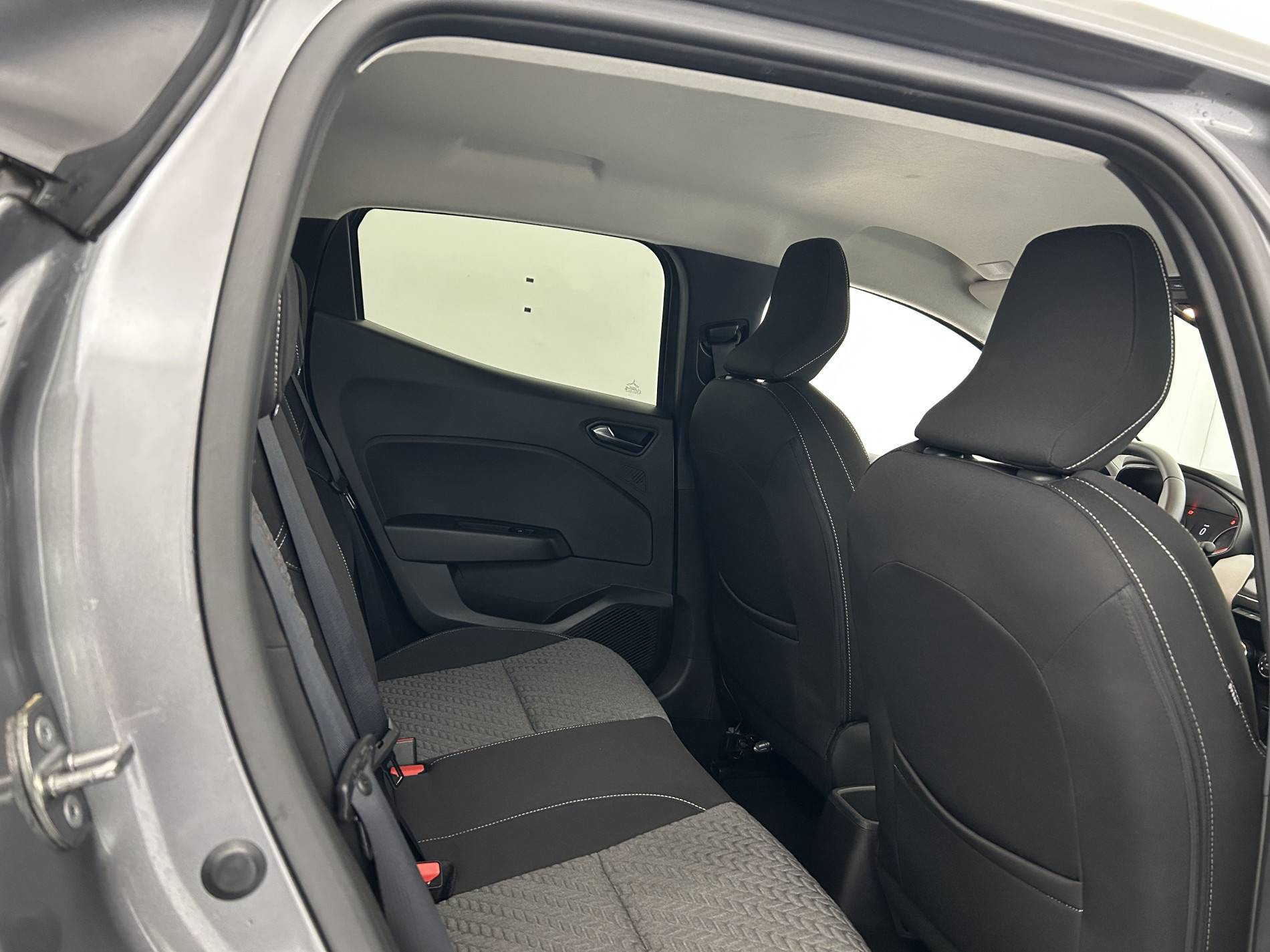 Vente en ligne Renault Clio 5 Clio TCe 90 au prix de 14 990 €