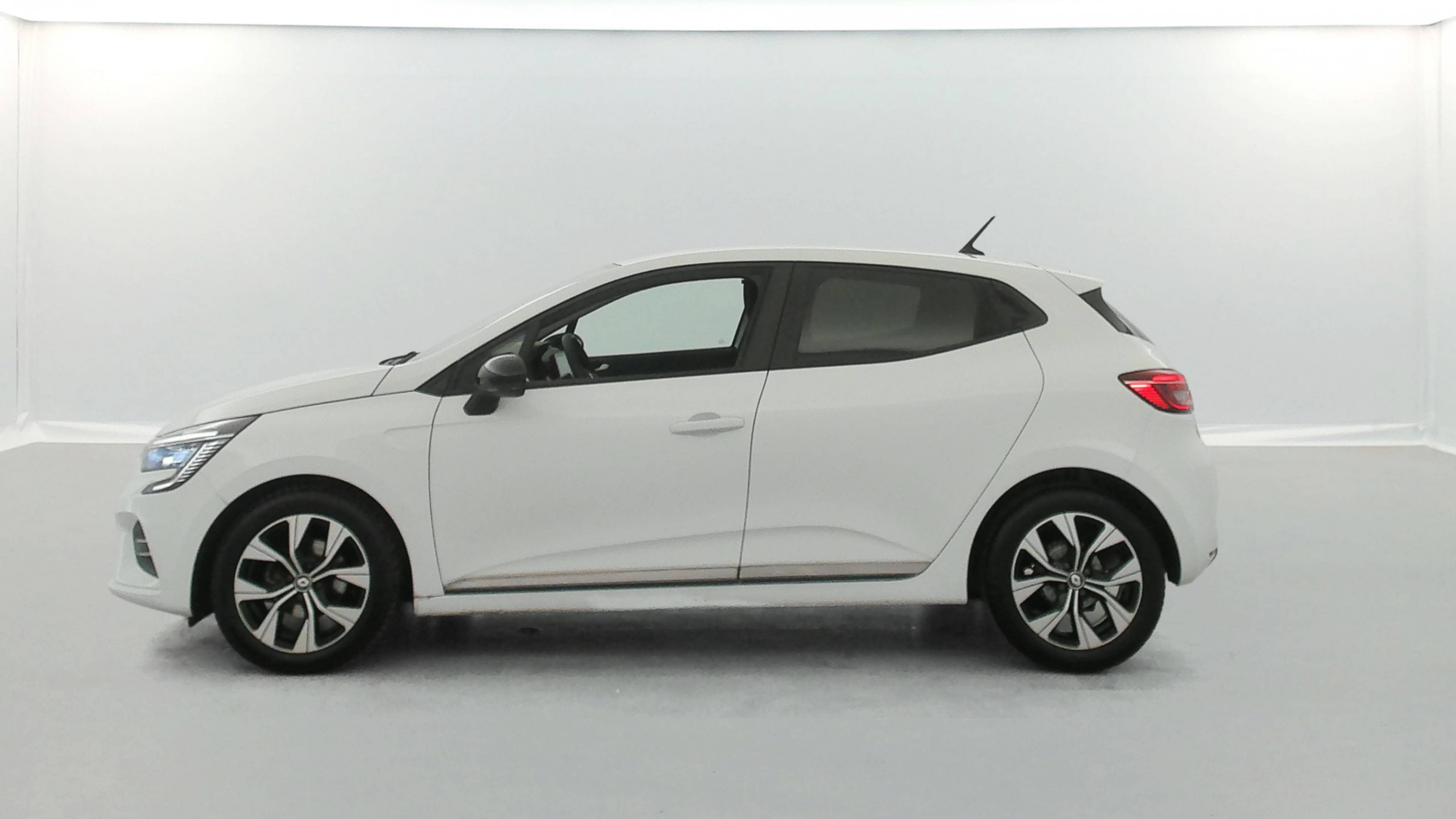 Vente en ligne Renault Clio 5 Clio TCe 100 GPL au prix de 14 790 €