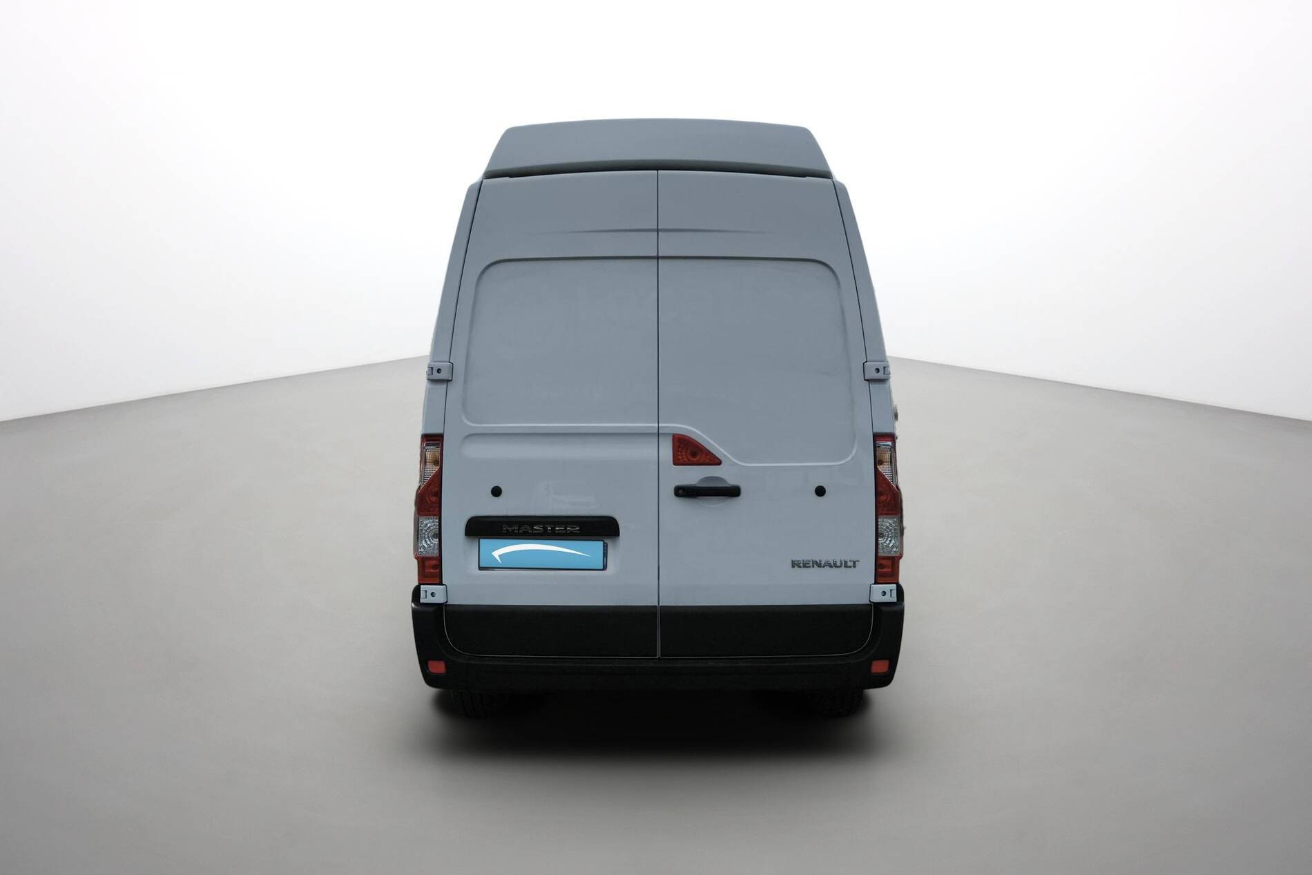 Vente en ligne Renault Master Fourgon MASTER FGN TRAC F3500 L3H3 BLUE DCI 135 au prix de 29 790 €