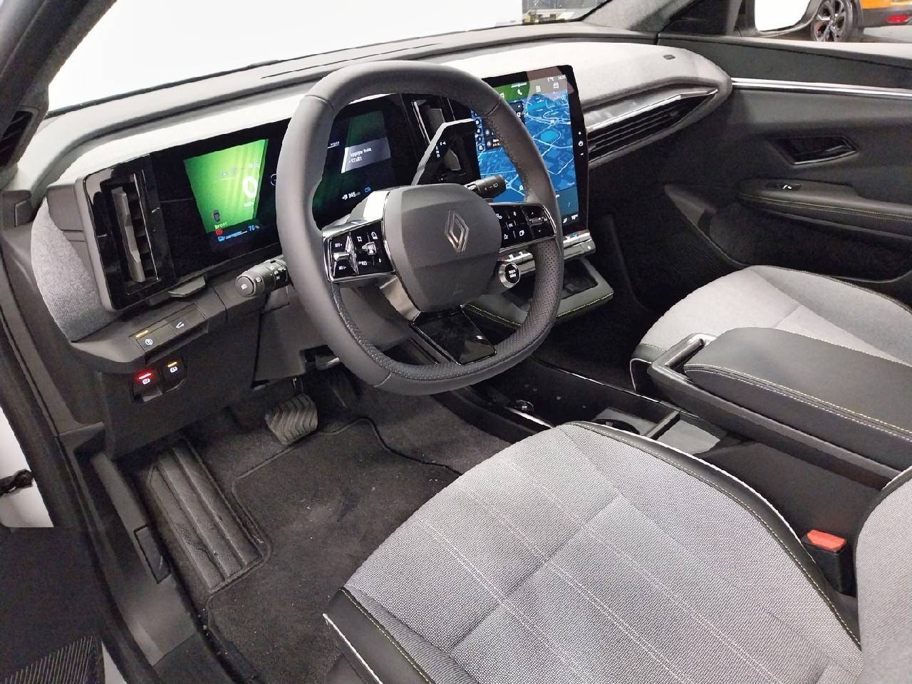 Vente en ligne Renault Scenic E-Tech Scenic E-Tech électrique 220 ch grande autonomie au prix de 48 390 €