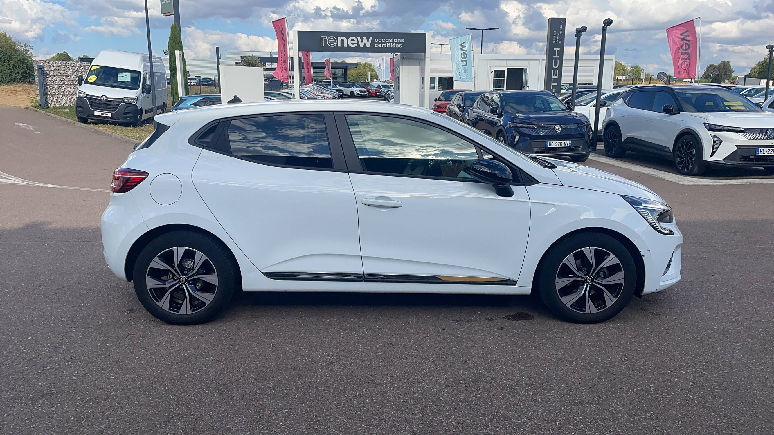 Vente en ligne Renault Clio 5 Clio TCe 100 GPL au prix de 14 990 €