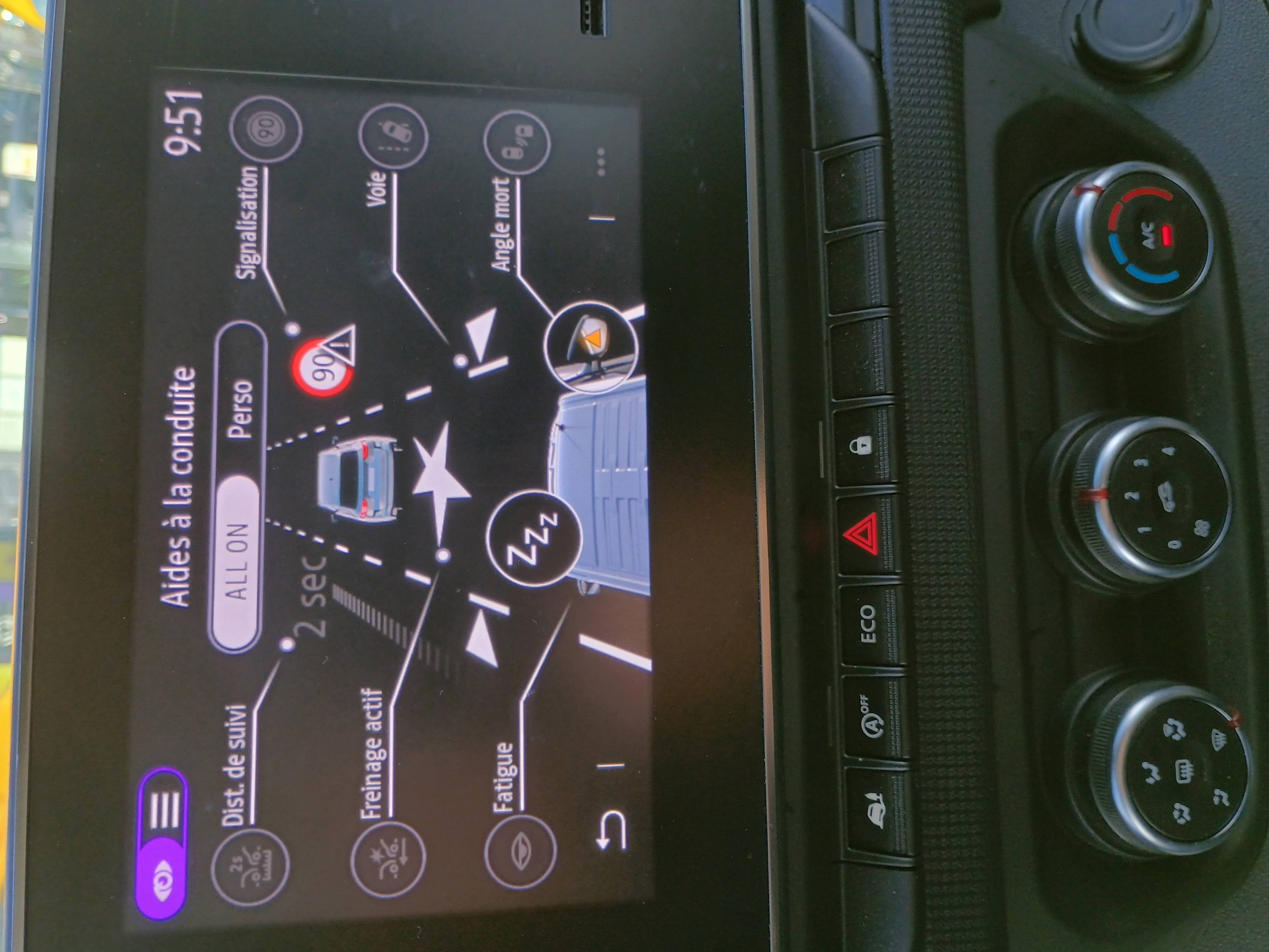 Vente en ligne Renault Trafic Cabine Approfondie TRAFIC CA L2H1 3T BLUE DCI 170 AUTO au prix de 37 991 €