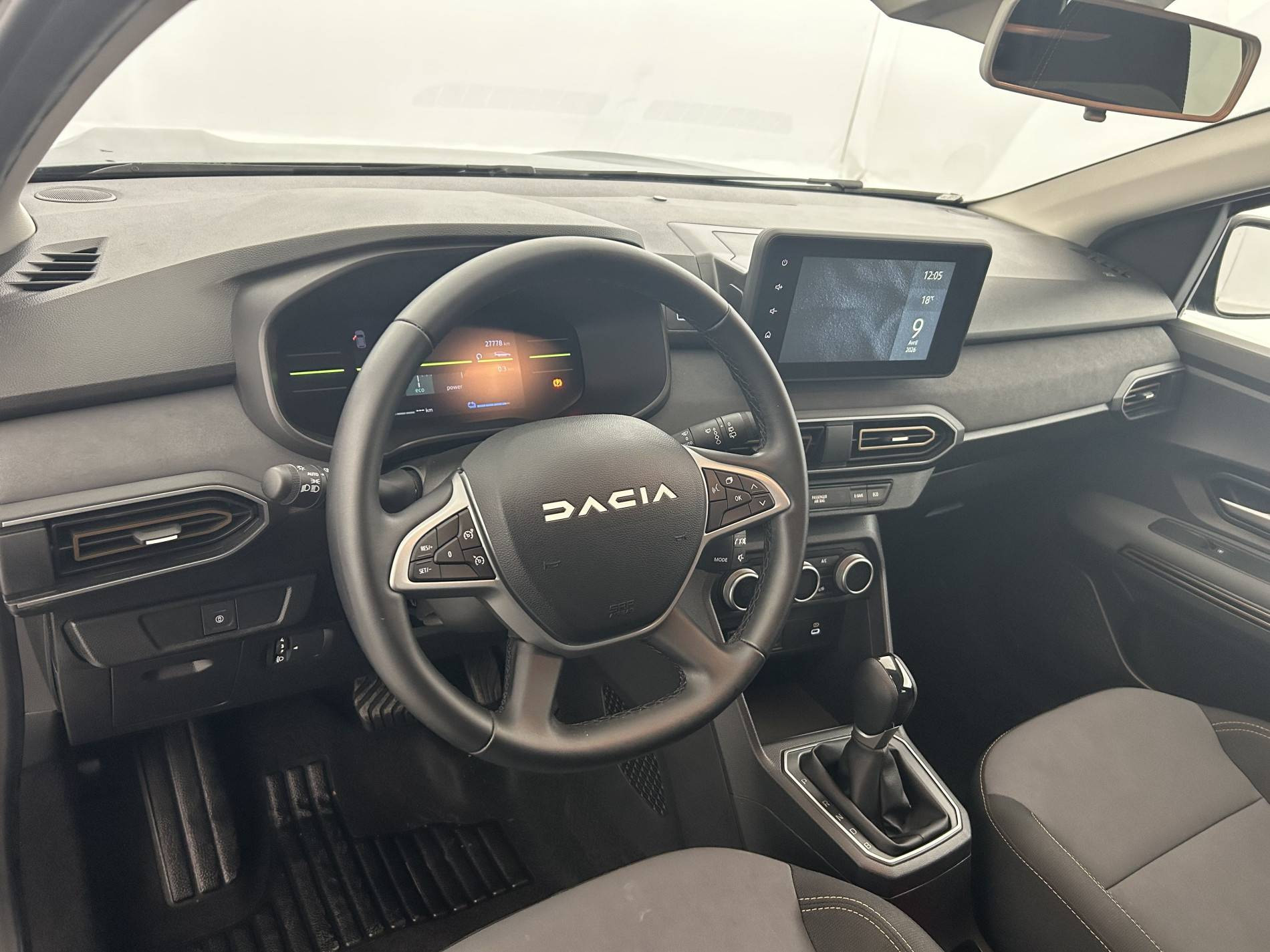 Vente en ligne Dacia Jogger  Hybrid 140 7 places GSR2 au prix de 23 890 €