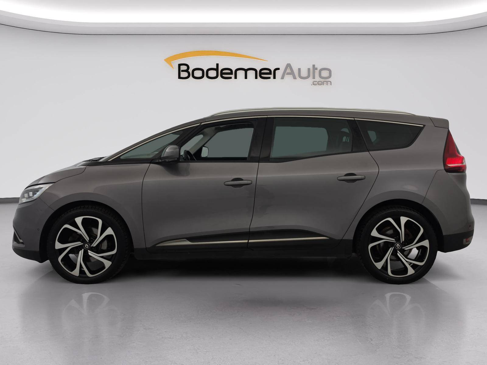 Vente en ligne Renault Grand Scenic 4 Grand Scenic Blue dCi 150 EDC au prix de 16 490 €