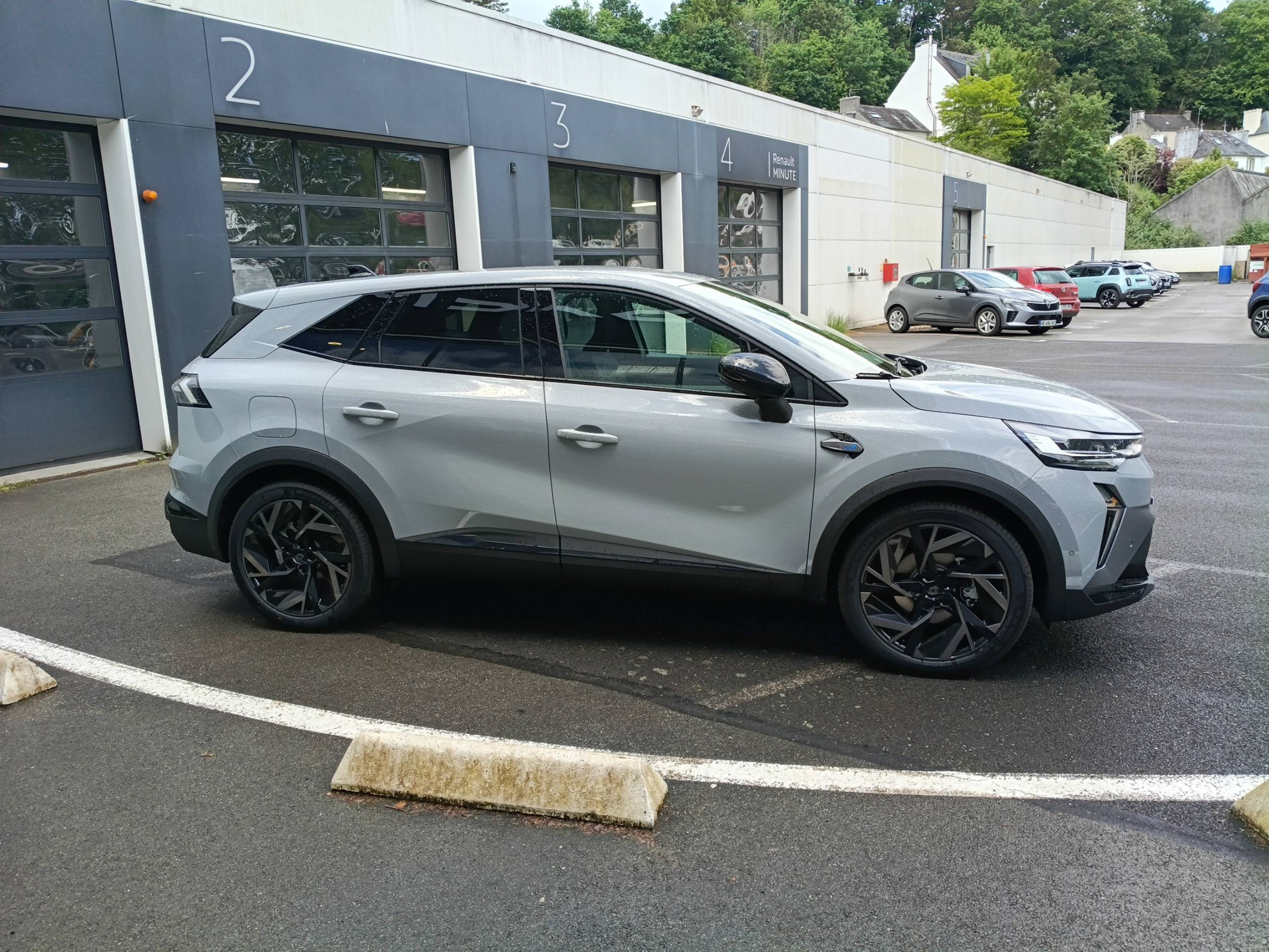 Vente en ligne Renault Symbioz  E-Tech full hybrid 160 ch au prix de 34 990 €