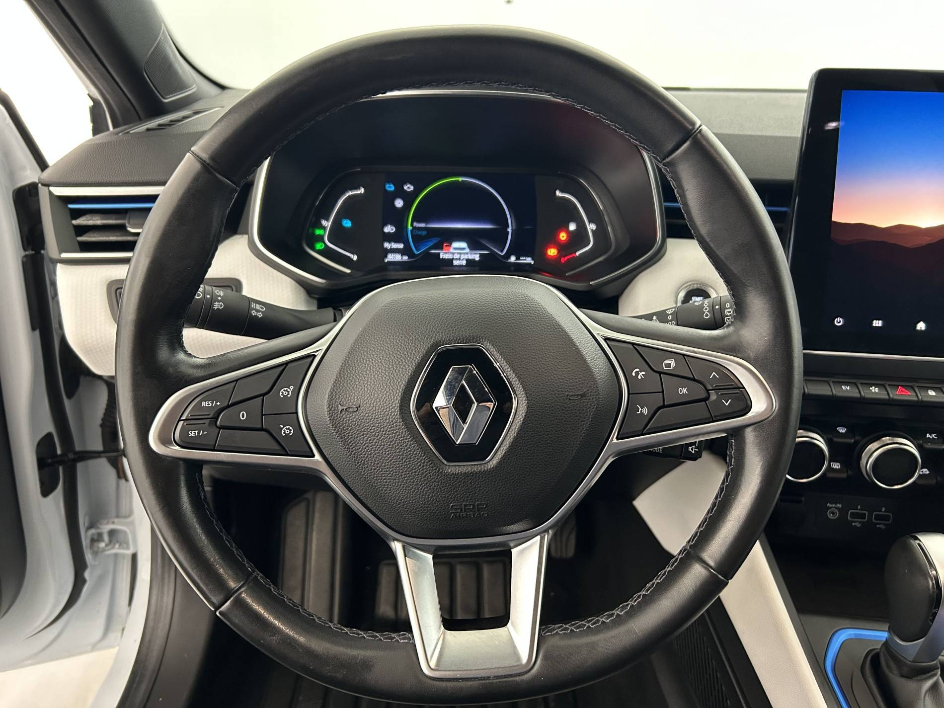 Vente en ligne Renault Clio 5 Clio E-Tech 140 au prix de 16 490 €