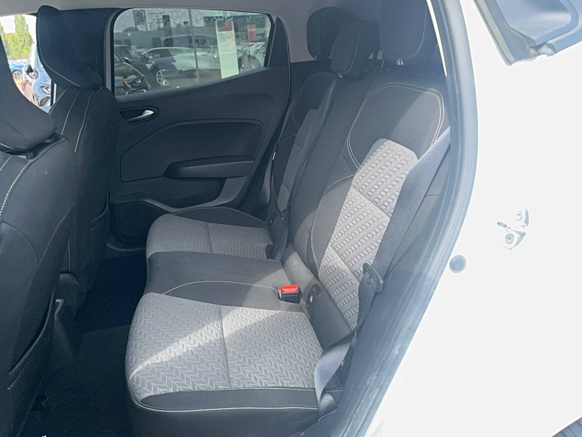 Vente en ligne Renault Clio 5 Clio SCe 65 au prix de 11 791 €