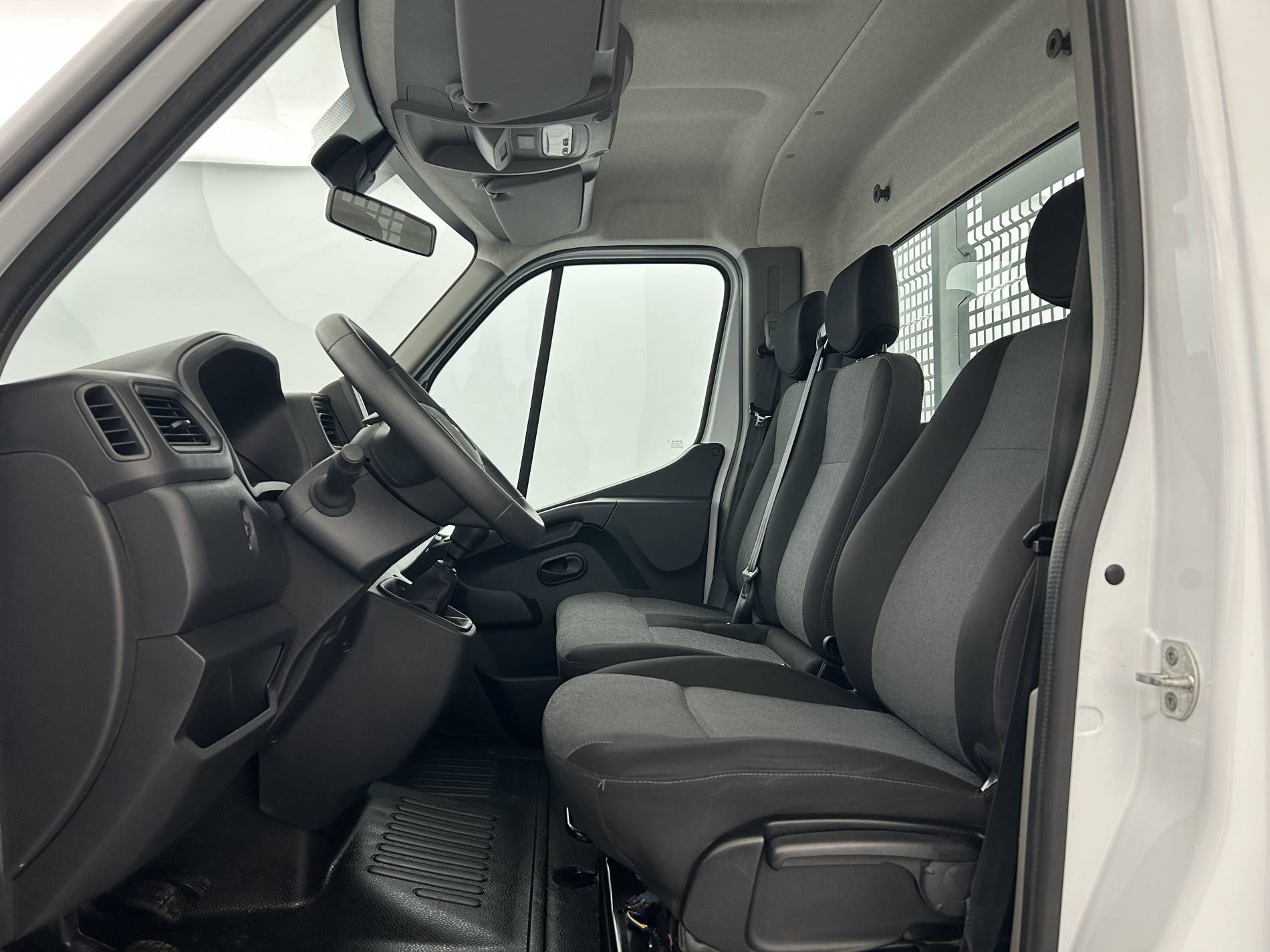 Vente en ligne Renault Master 3 Châssis Cabine MASTER CC PROP RJ3500 L2 PAFC BLUE DCI 130 EURO VI au prix de 33 300 €