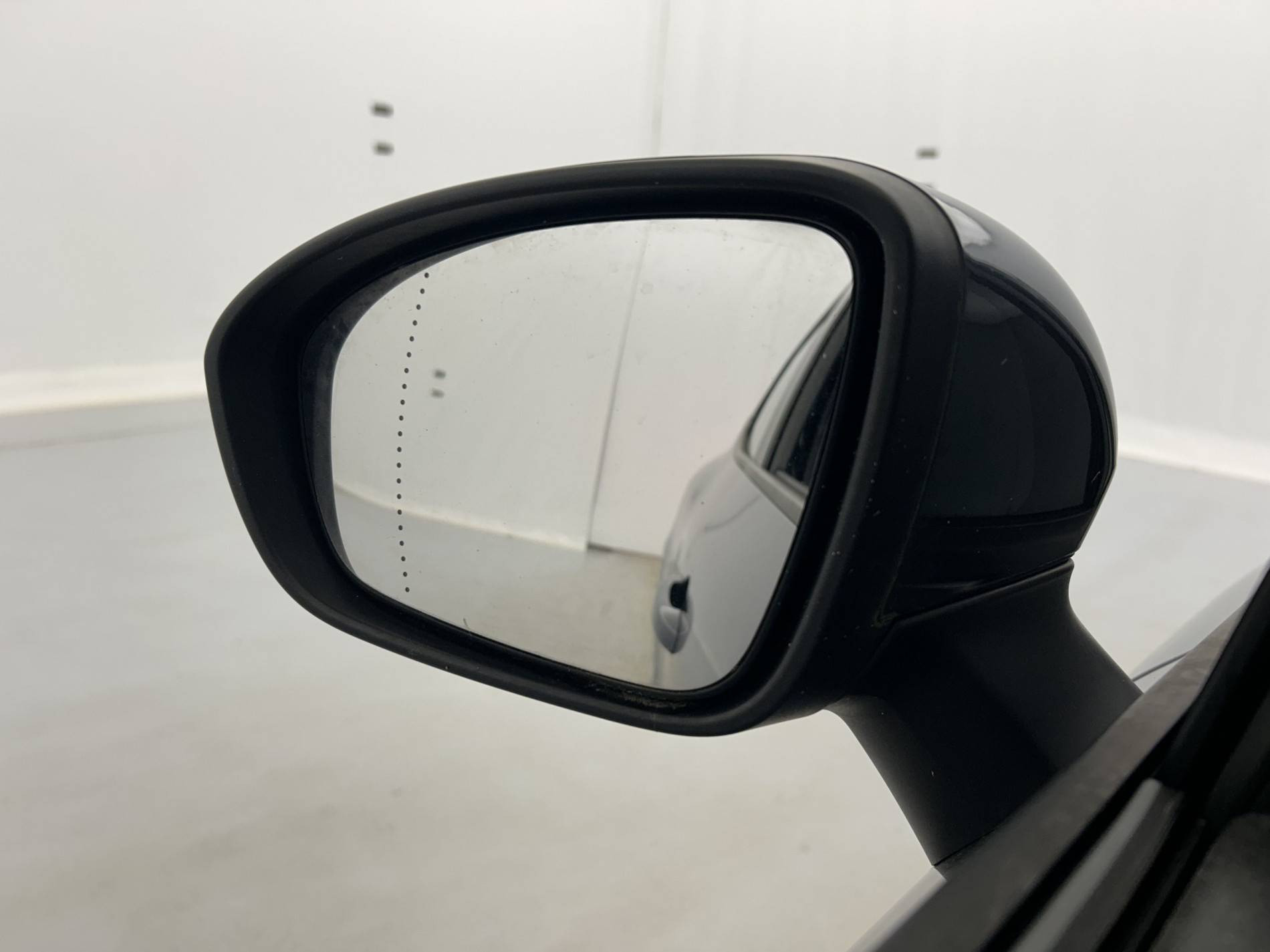 Vente en ligne Renault Clio 5 Clio E-Tech 140 - 21N au prix de 14 970 €