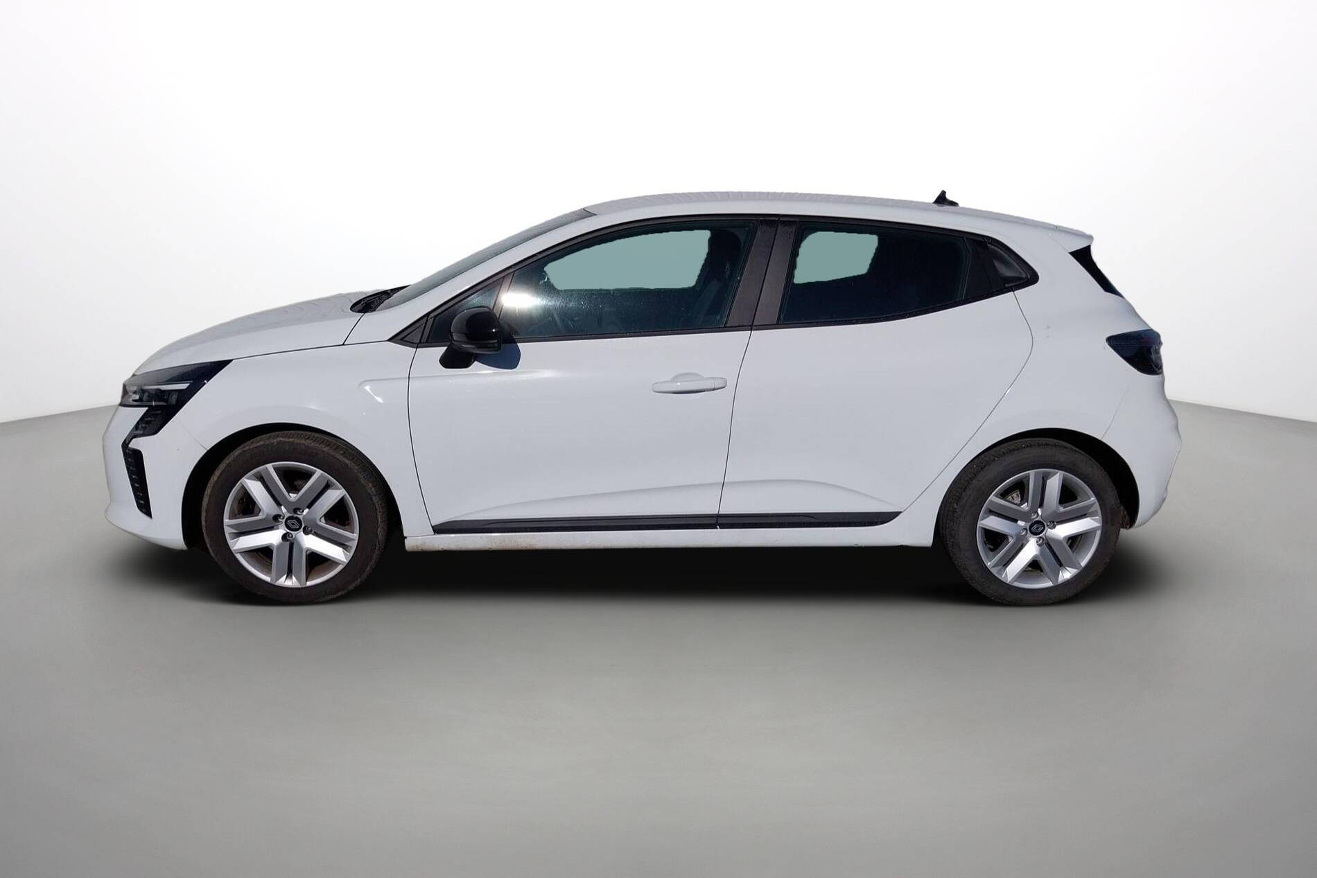 Vente en ligne Renault Clio 5 Clio TCe 90 au prix de 14 990 €