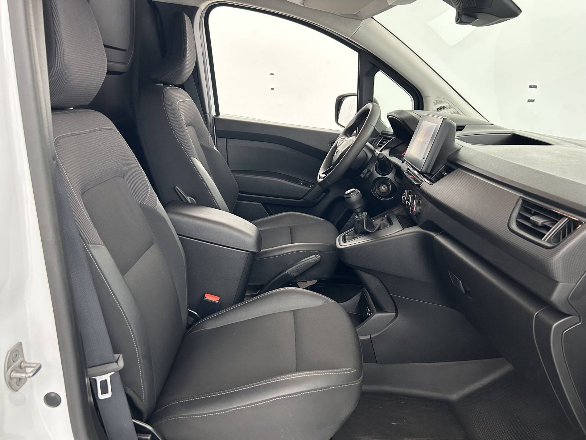 Vente en ligne Renault Kangoo Van  BLUE DCI 95 au prix de 15 990 €