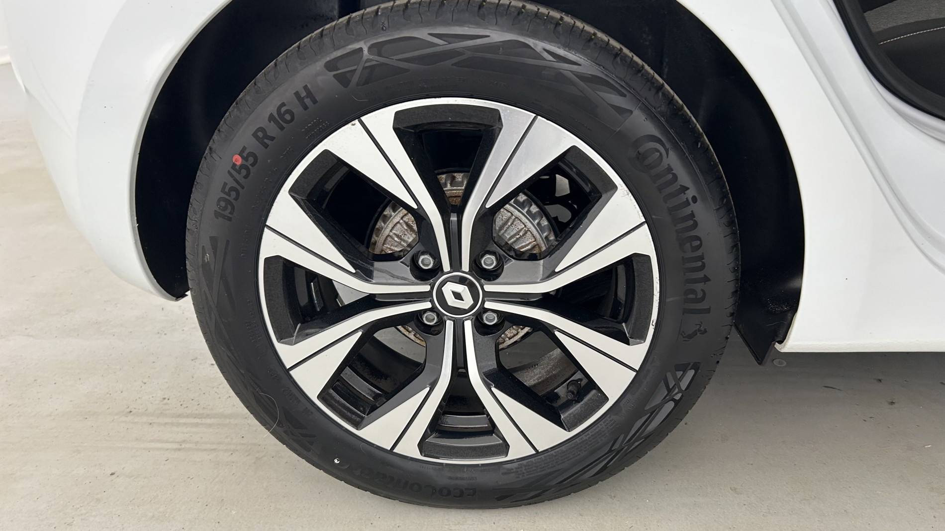 Vente en ligne Renault Clio 5 Clio TCe 100 GPL au prix de 13 690 €