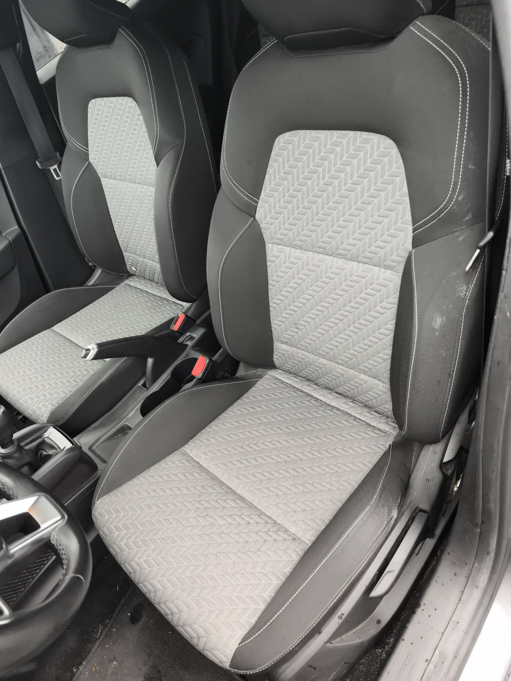 Vente en ligne Renault Clio 5 Clio TCe 100 GPL au prix de 13 990 €