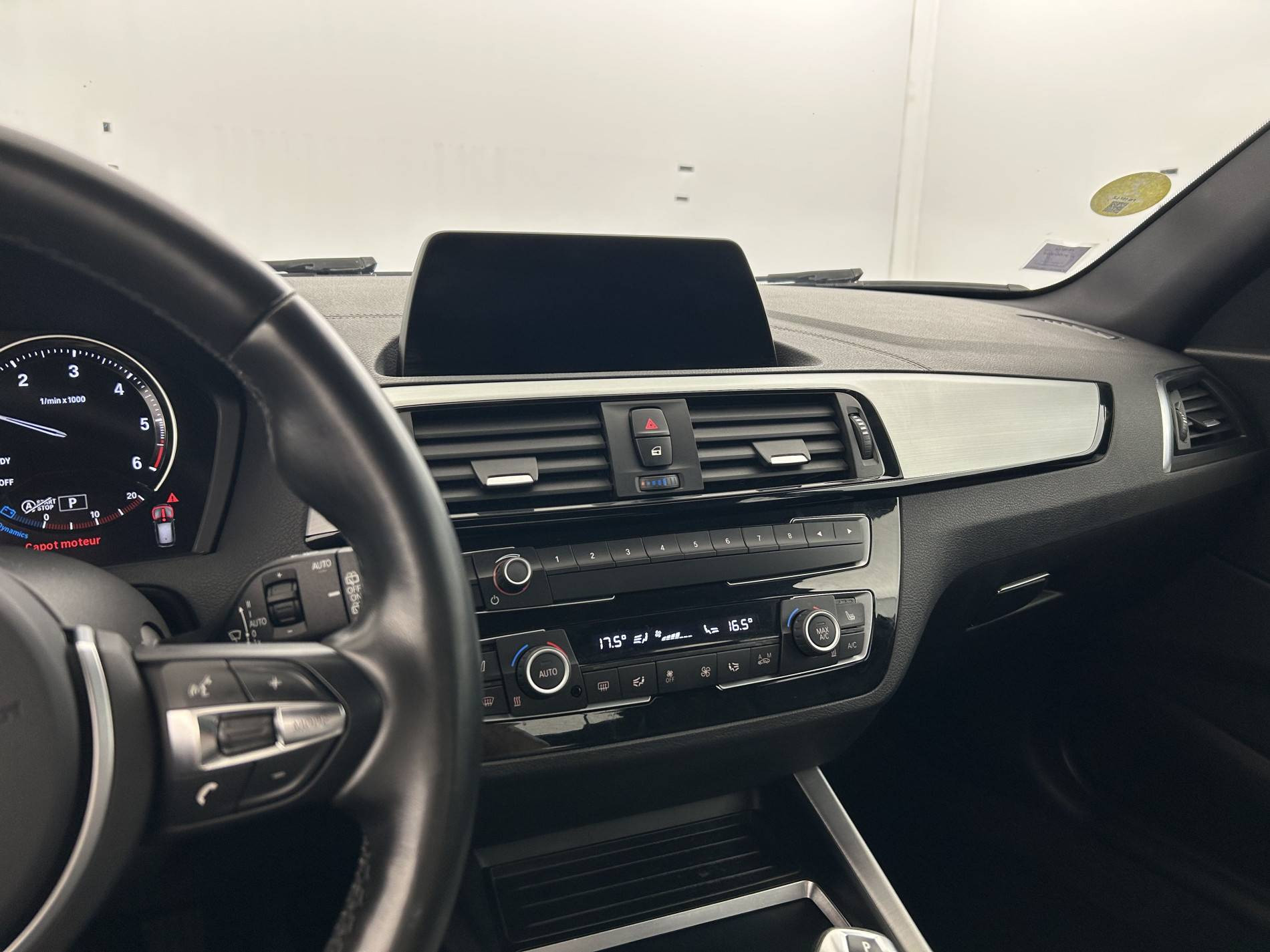 Vente en ligne Bmw Série 1 116d 116 ch BVA8 au prix de 18 990 €