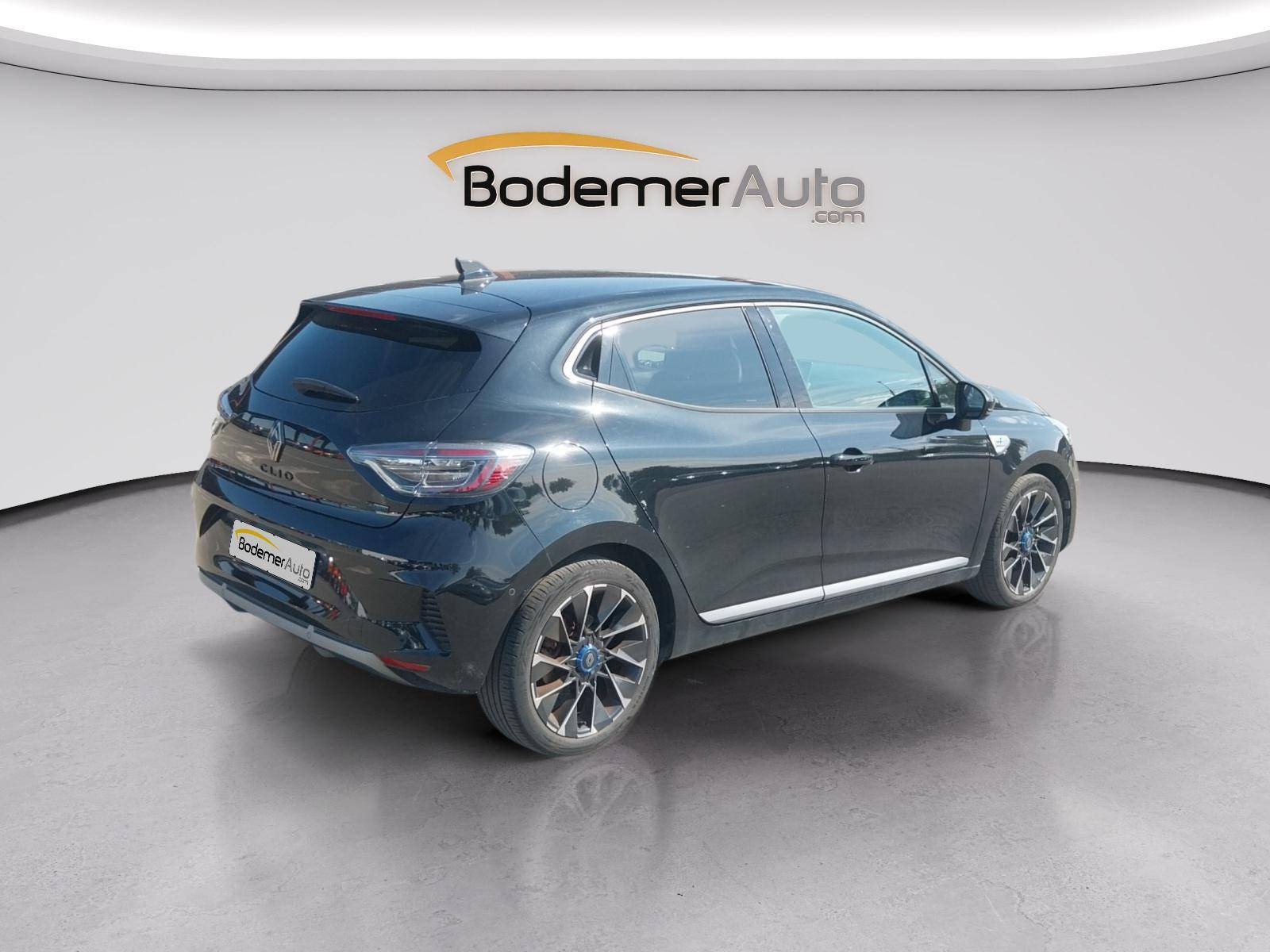 Vente en ligne Renault Clio 5 Clio E-Tech full hybrid 145 au prix de 20 990 €