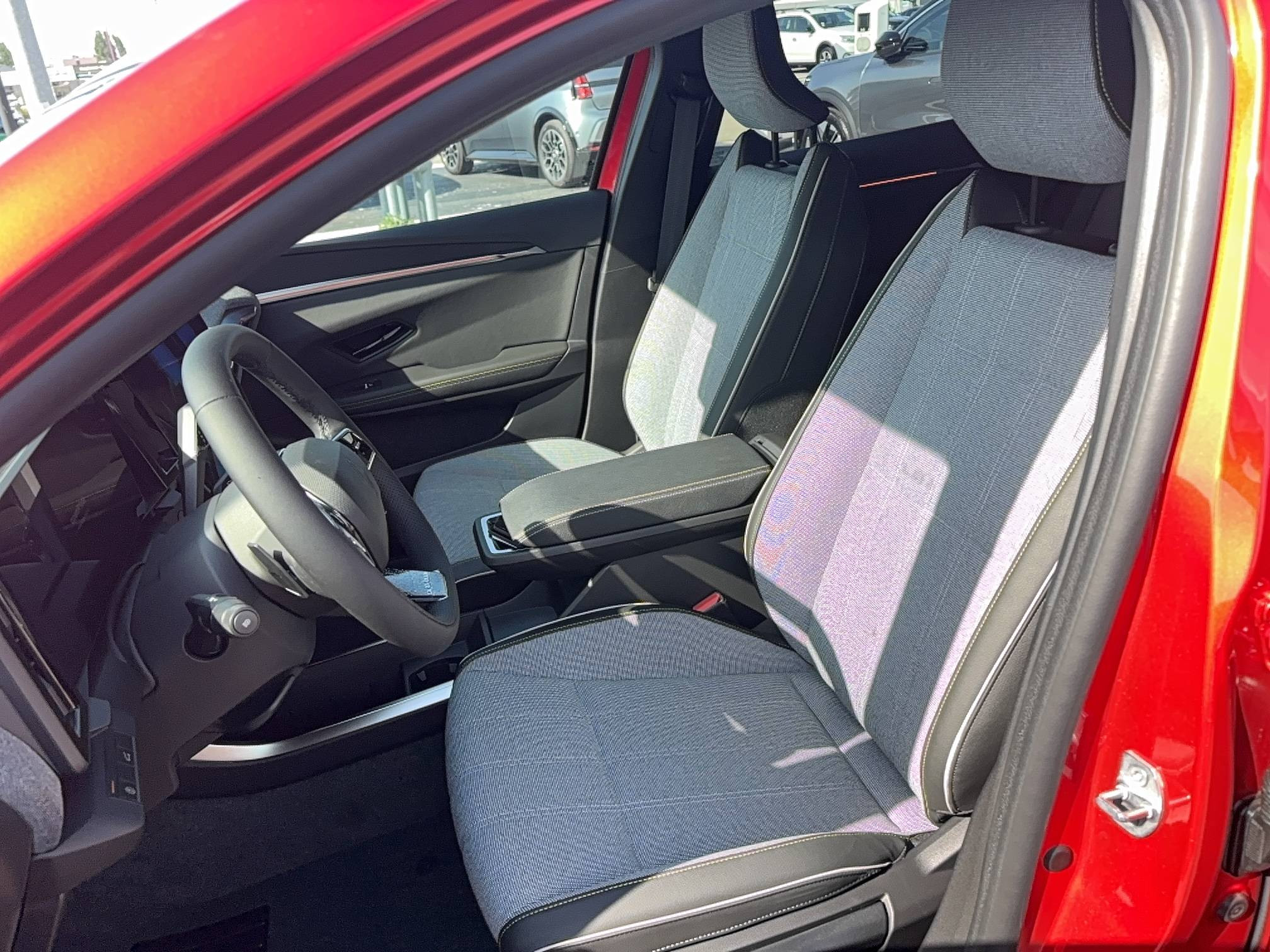 Vente en ligne Renault Scenic E-Tech Scenic E-Tech électrique 220 ch grande autonomie au prix de 44 900 €