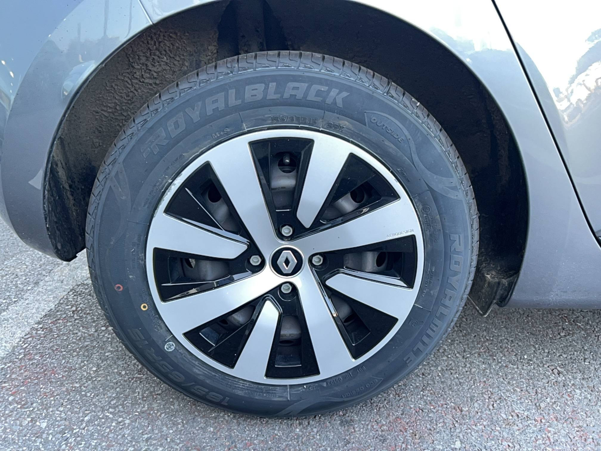Vente en ligne Renault Clio 5 Clio TCe 90 au prix de 14 290 €
