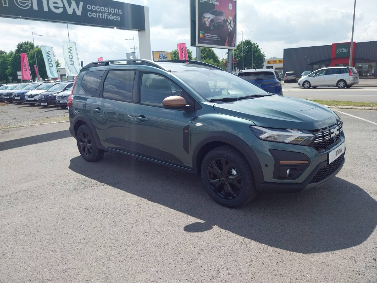 Vente en ligne Dacia Jogger  Hybrid 140 7 places GSR2 au prix de 23 880 €