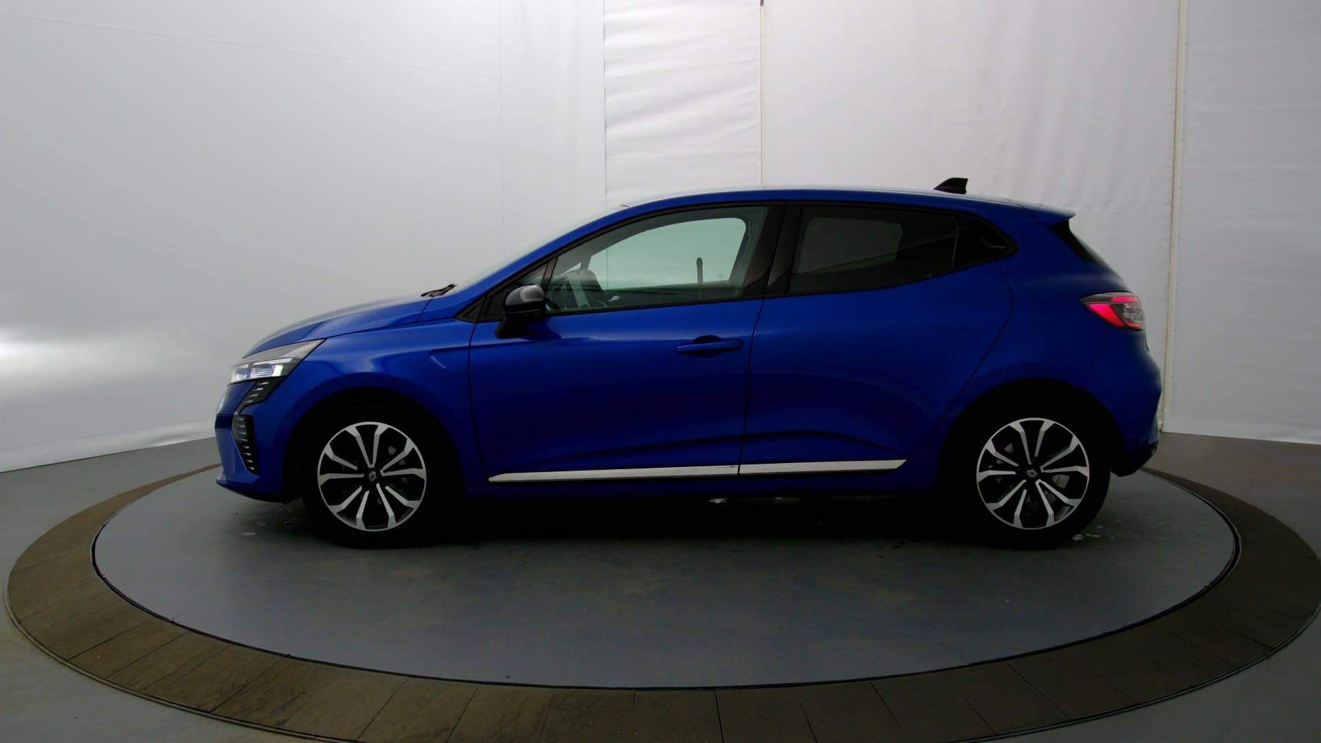 Vente en ligne Renault Clio 5 Clio TCe 90 ch GSR2 au prix de 17 490 €