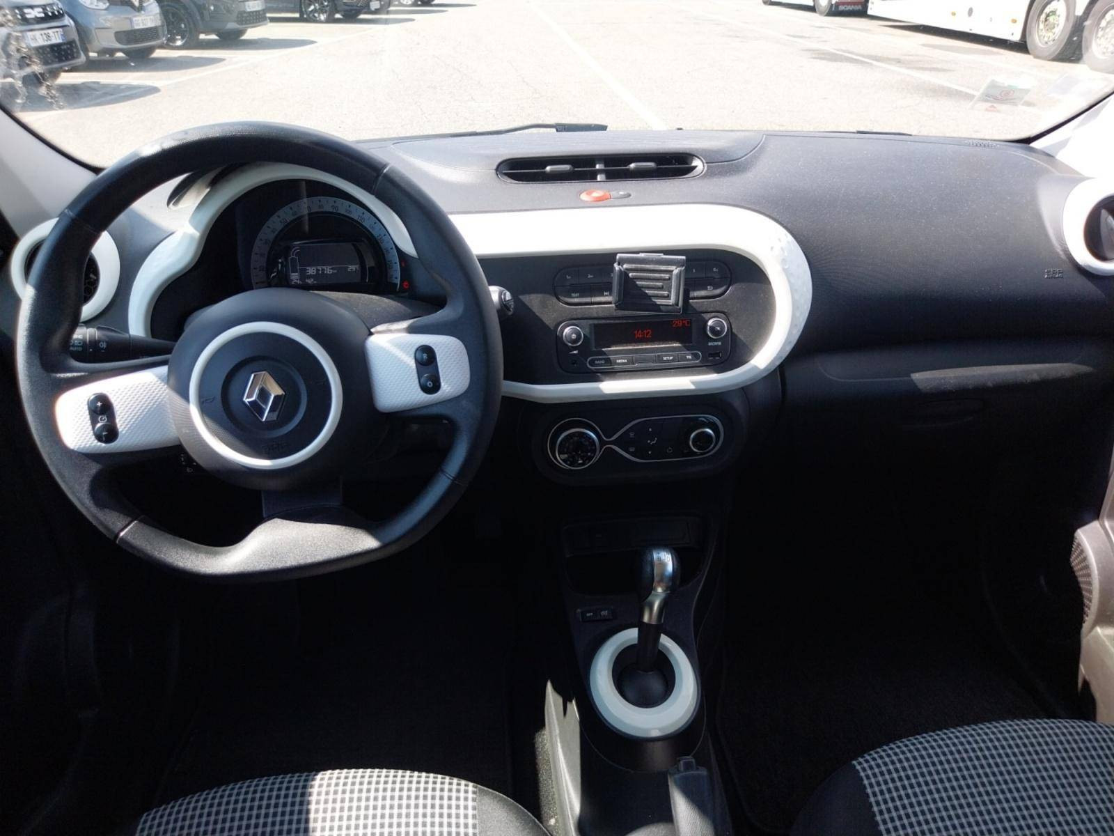Vente en ligne Renault Twingo Electrique Twingo III E-Tech au prix de 11 990 €