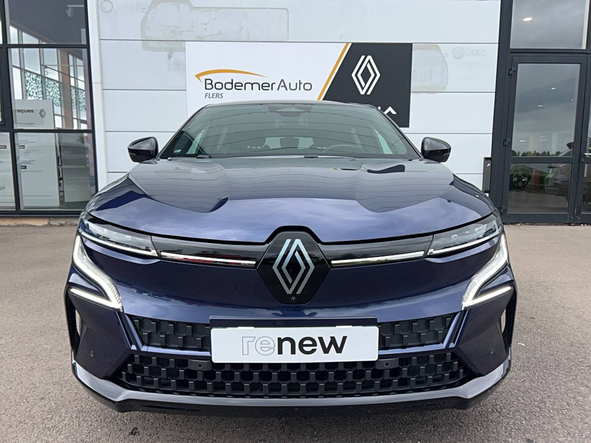 Vente en ligne Renault Megane E-Tech  EV60 220 ch super charge au prix de 24 890 €