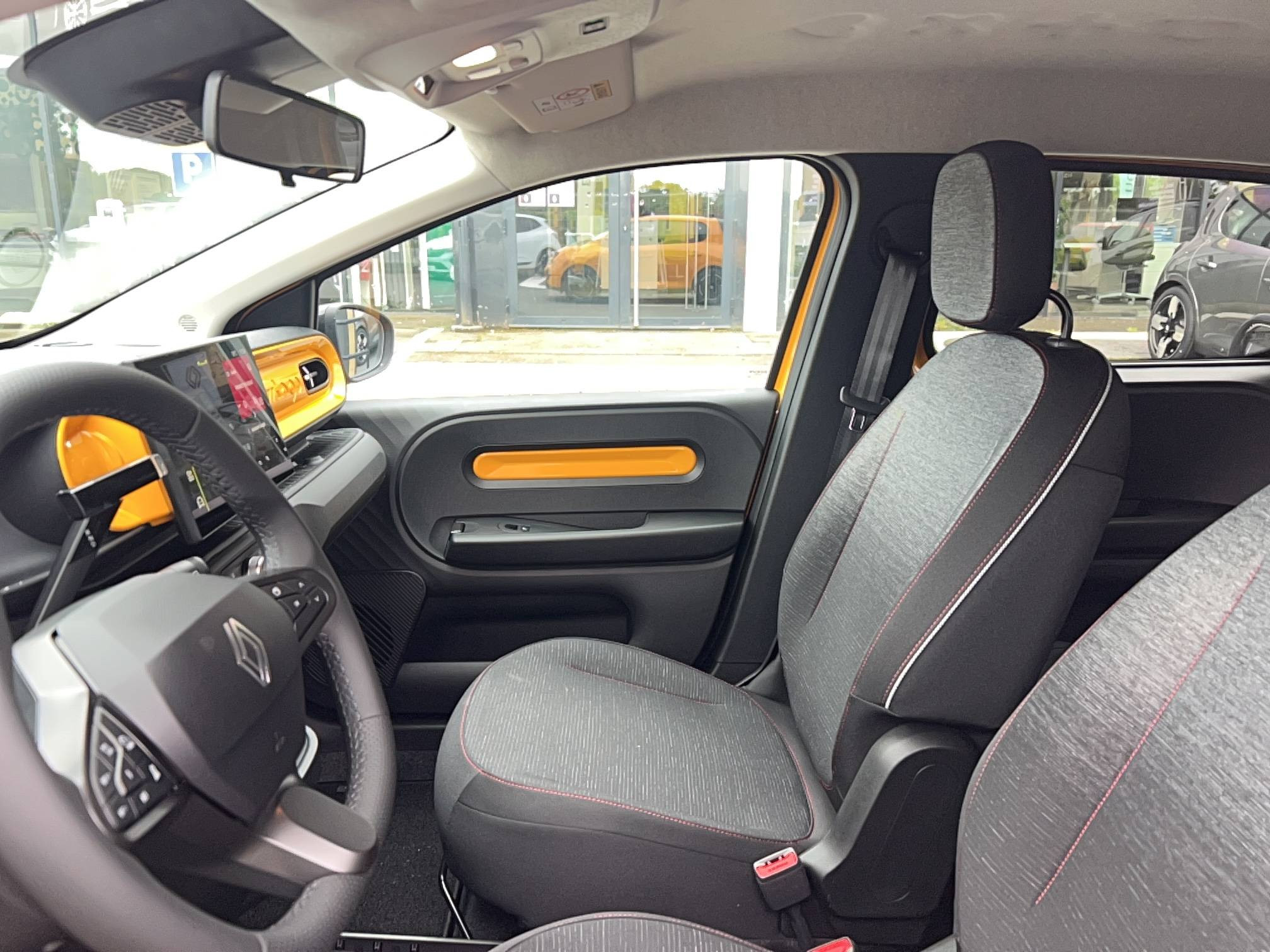 Vente en ligne Renault Twingo Electrique  80 ch autonomie urbaine au prix de 20 590 €