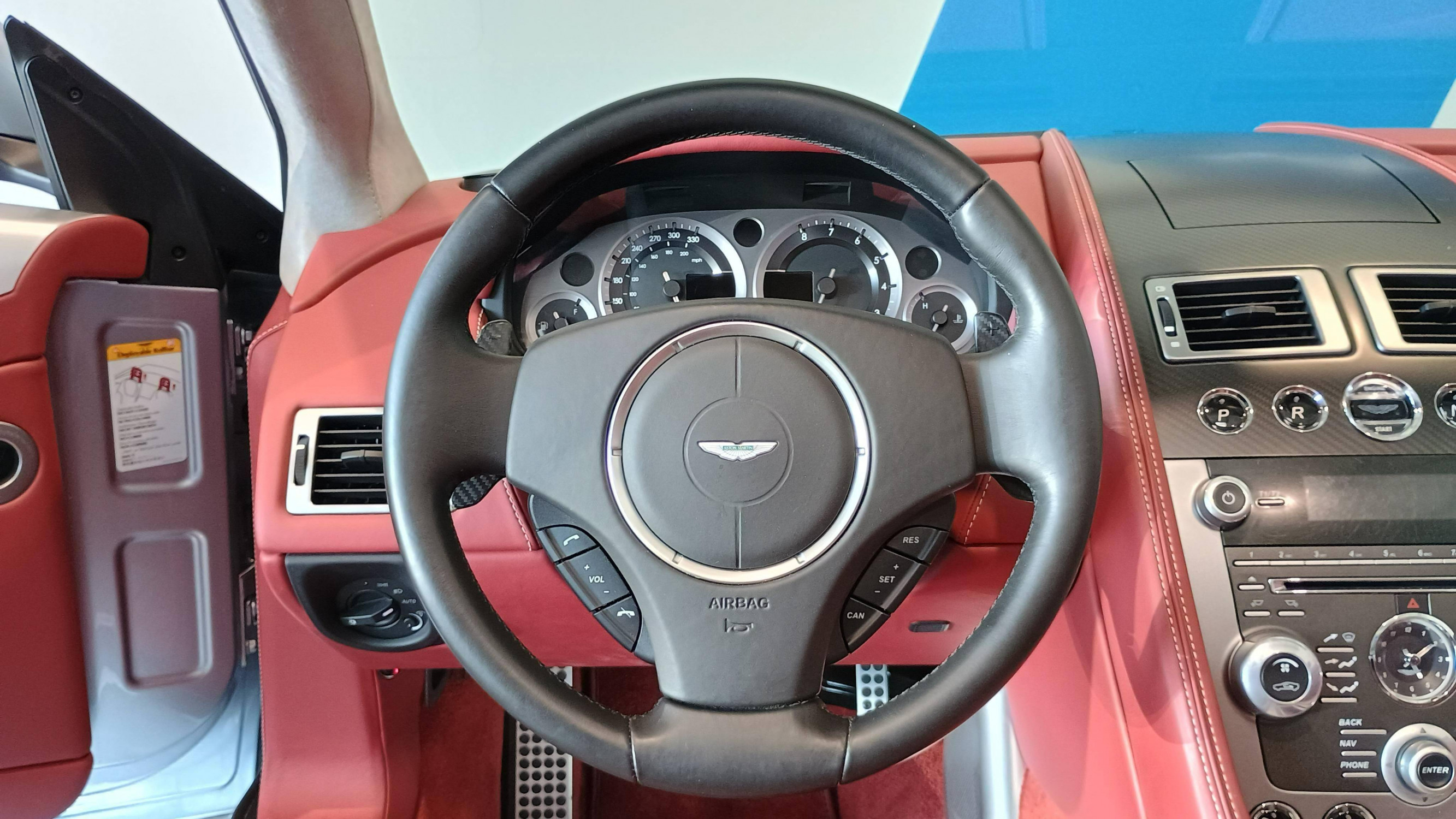 Vente en ligne Aston Martin DB9 DB9 au prix de 99 990 €
