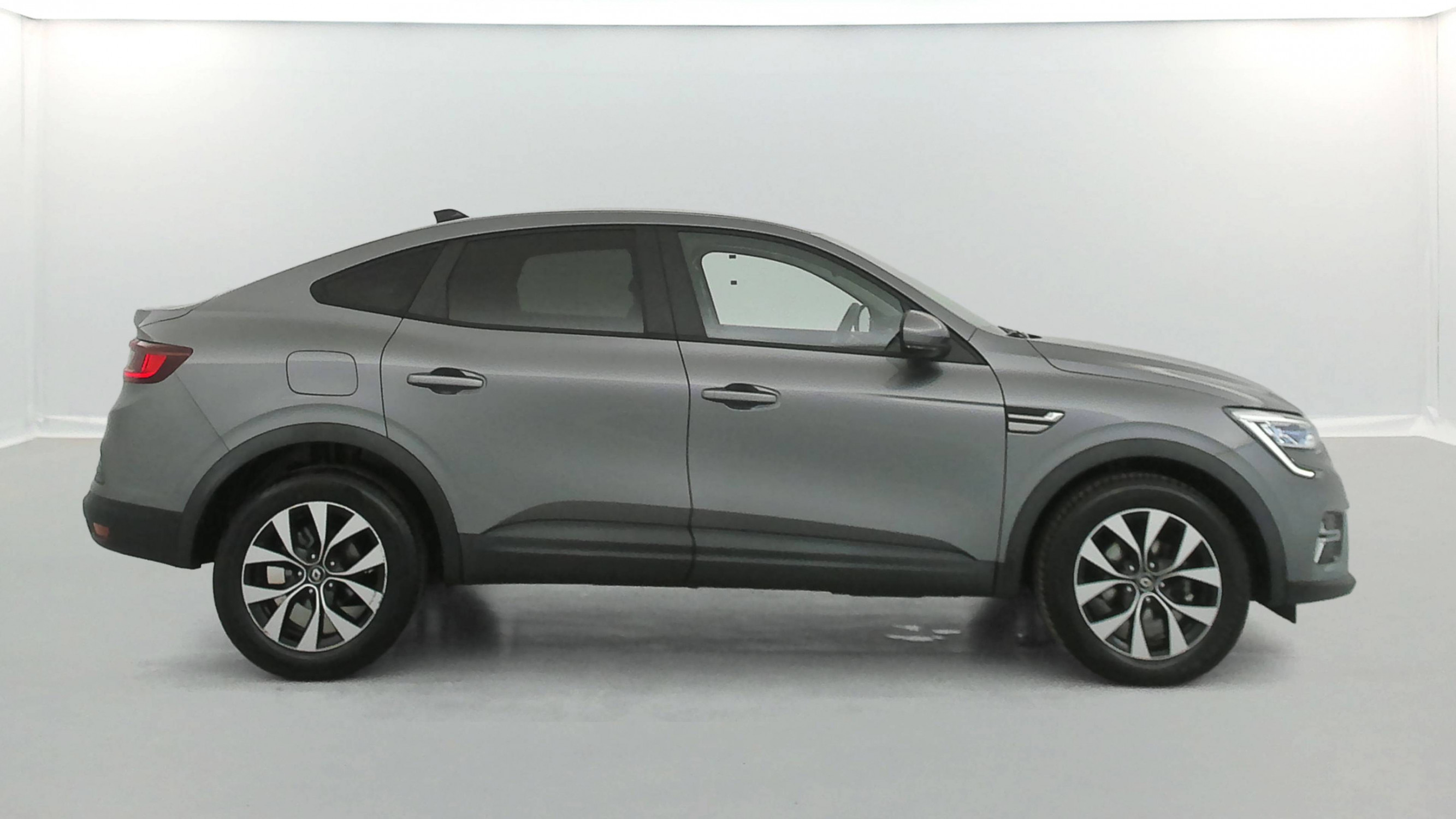 Vente en ligne Renault Arkana  mild hybrid 140 EDC FAP - 22 au prix de 16 890 €