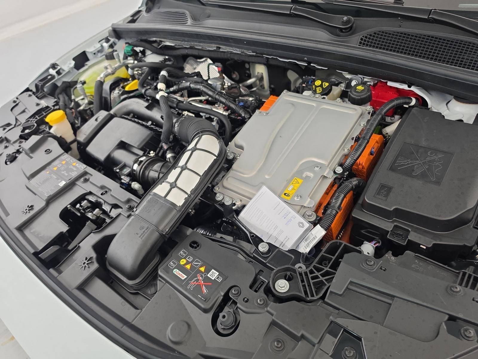 Vente en ligne Renault Clio 6 Clio E-Tech full hybrid 160 ch au prix de 28 490 €