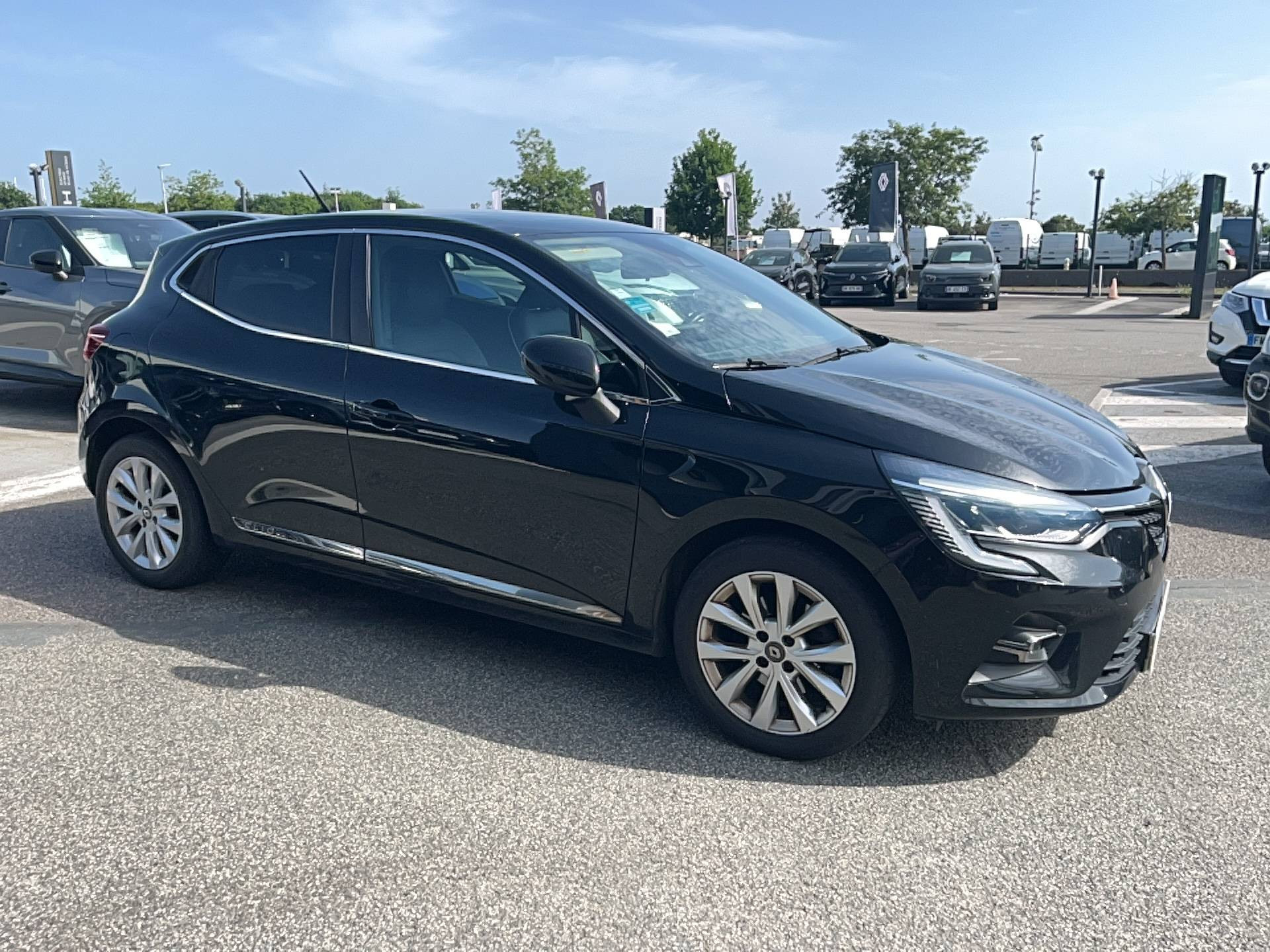 Vente en ligne Renault Clio 5 Clio TCe 130 EDC FAP au prix de 11 990 €