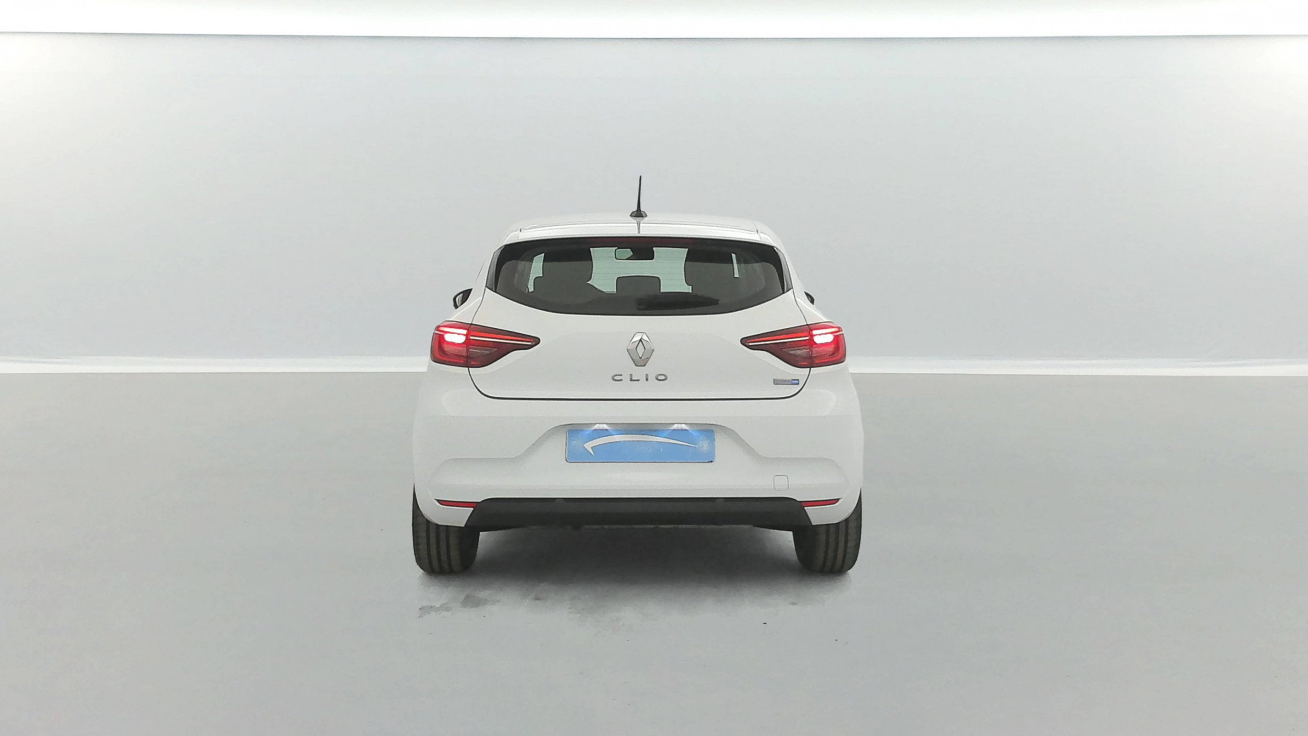 Vente en ligne Renault Clio 5 Clio E-Tech 140 - 21N au prix de 13 790 €