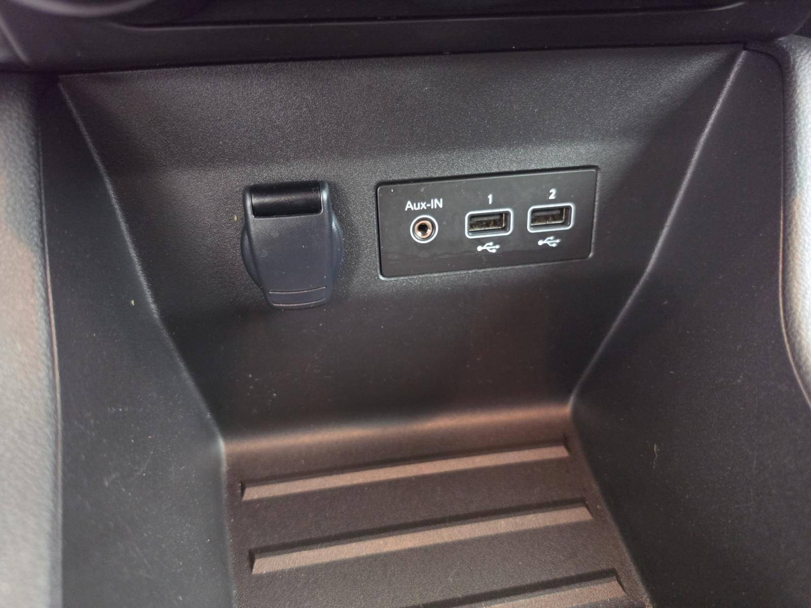 Vente en ligne Renault Clio 5 Clio TCe 90 au prix de 13 790 €