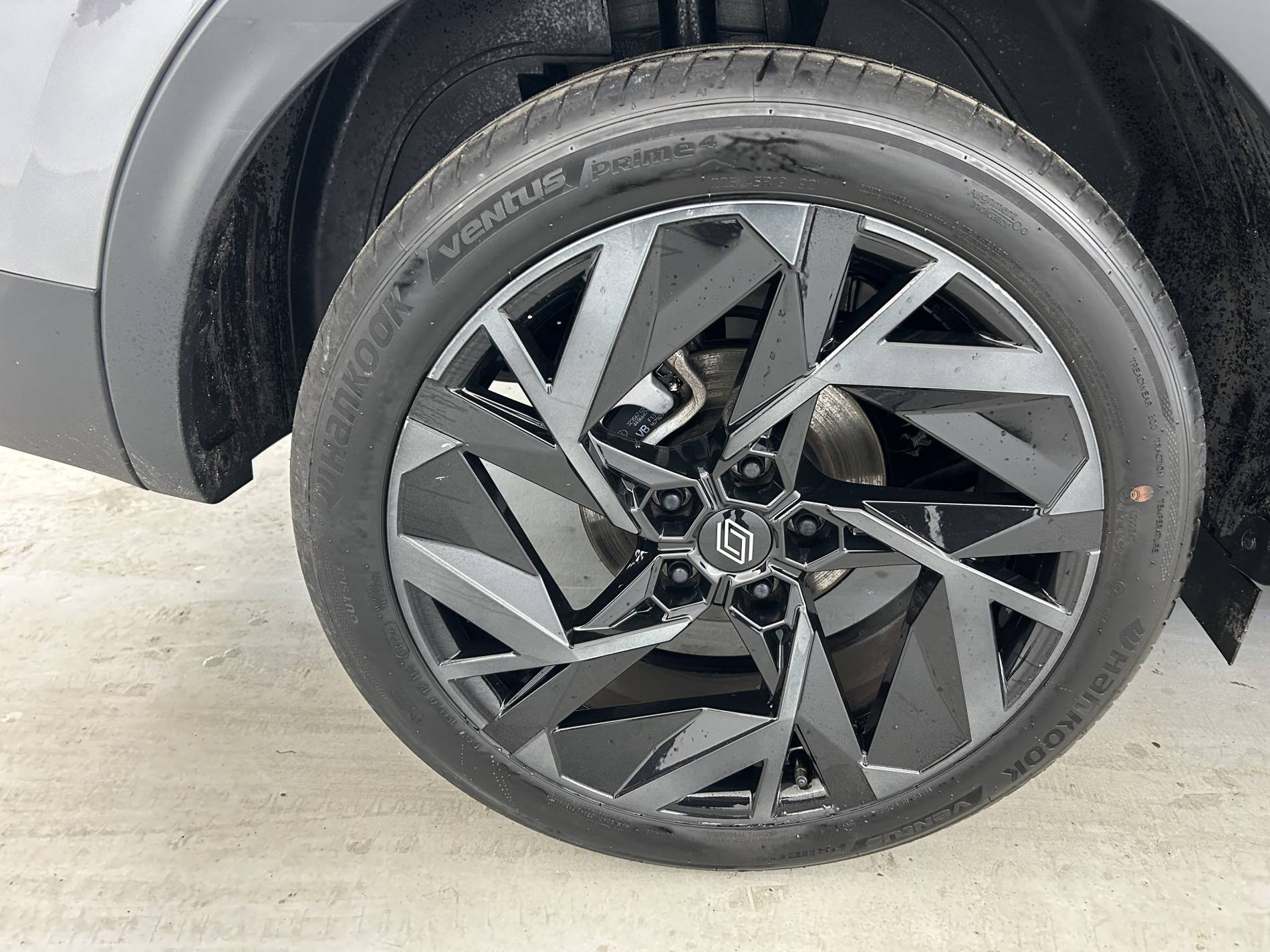 Vente en ligne Renault Arkana  E-Tech full hybrid 145 GSR2 au prix de 27 990 €