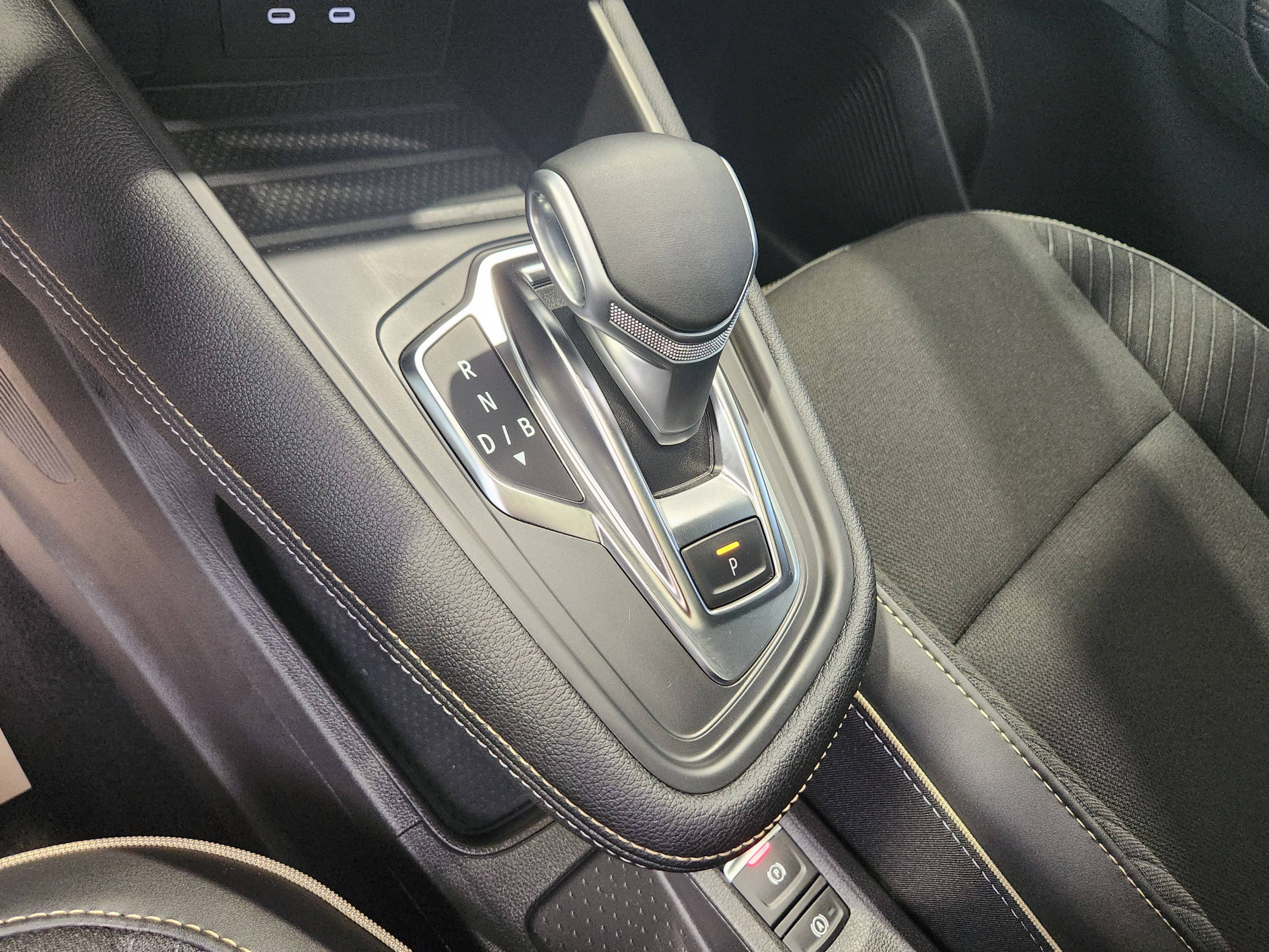 Vente en ligne Renault Symbioz  E-Tech full hybrid 145 au prix de 31 290 €
