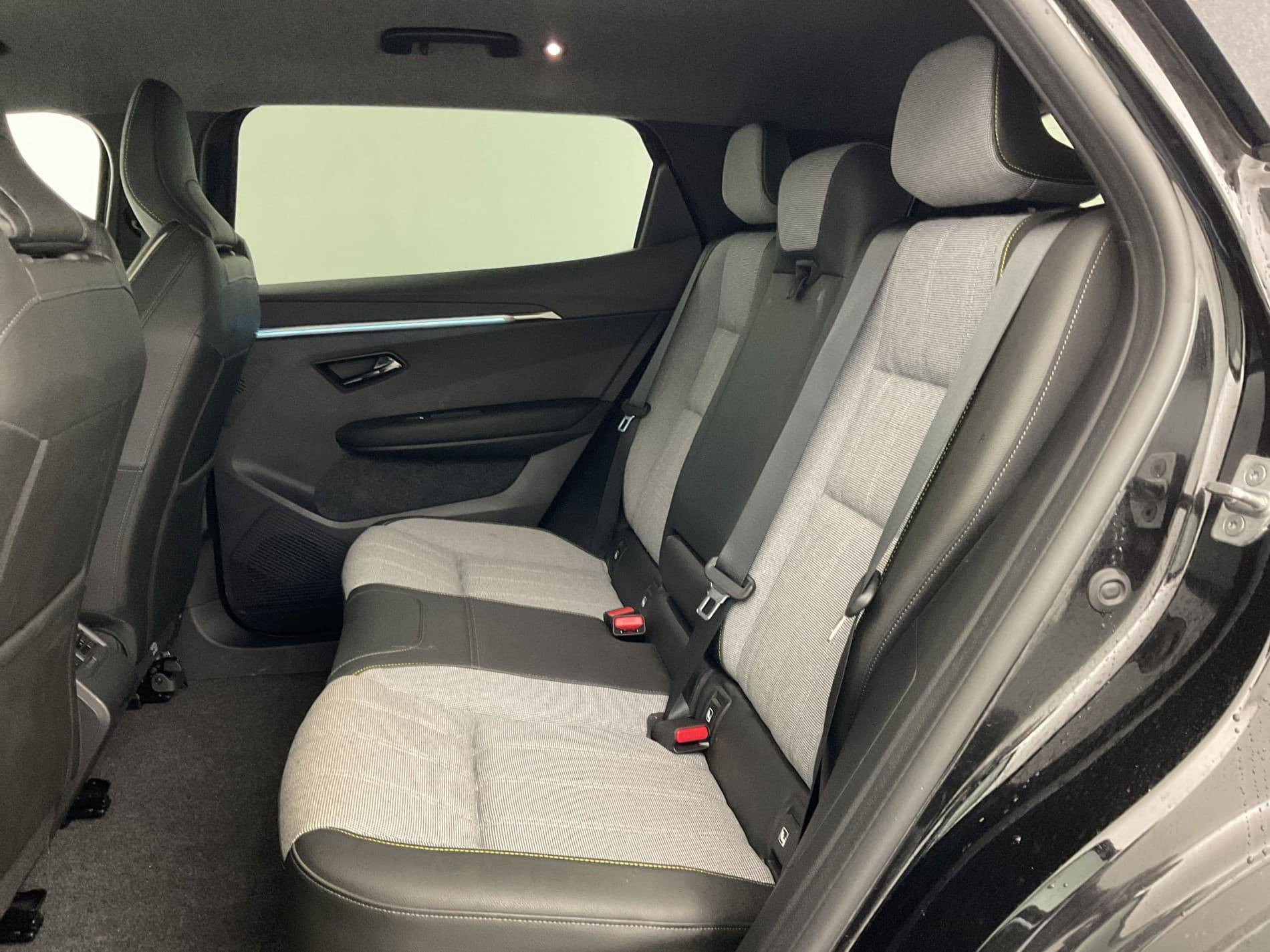 Vente en ligne Renault Scenic E-Tech Scenic E-Tech électrique 220 ch grande autonomie au prix de 37 500 €