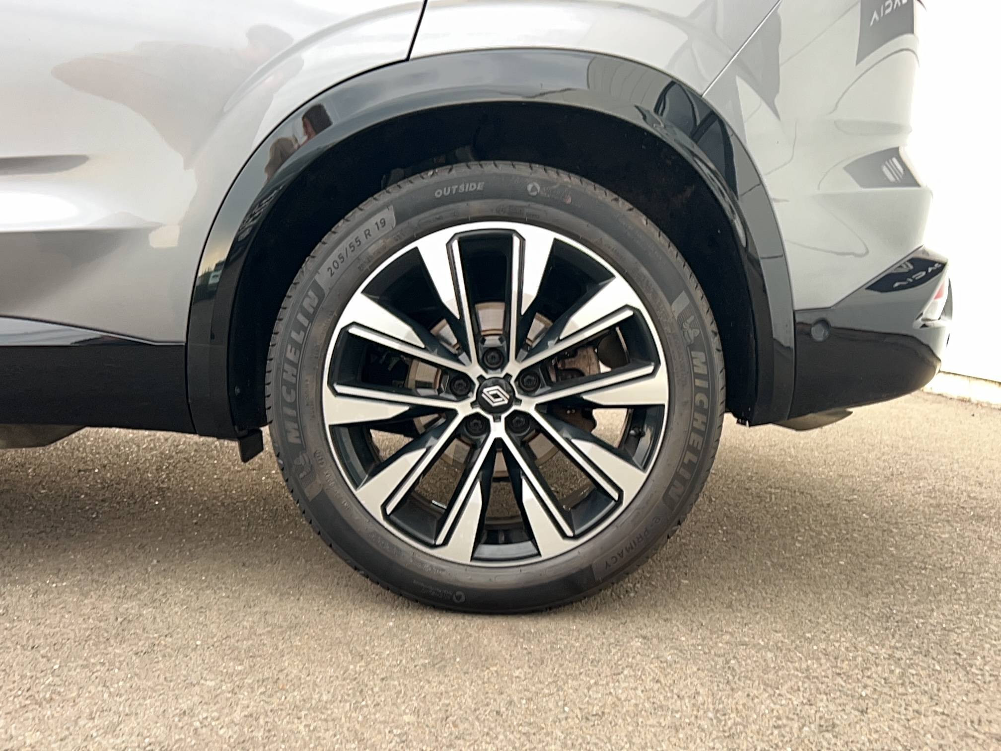 Vente en ligne Renault Austral  E-Tech hybrid 200 au prix de 23 490 €