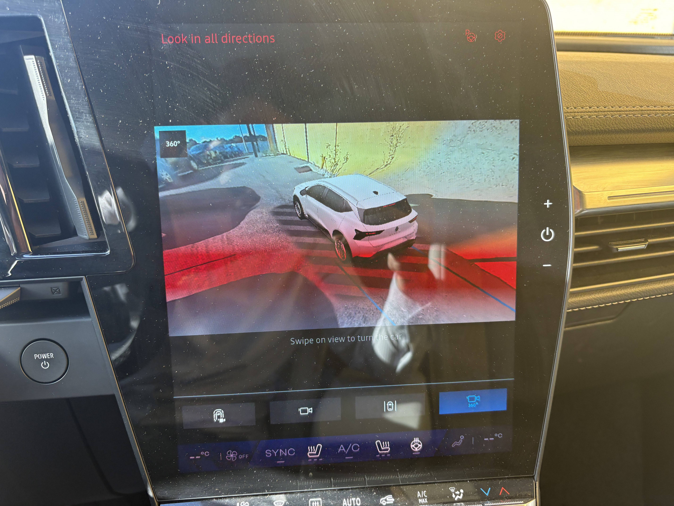 Vente en ligne Renault Scenic E-Tech Scenic E-Tech électrique 220 ch grande autonomie au prix de 40 990 €