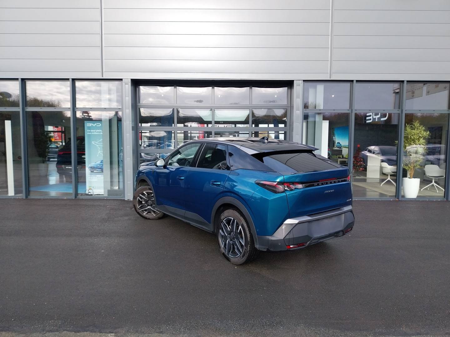 Vente en ligne Peugeot 3008  Hybrid 136 e-DCS6 au prix de 28 490 €