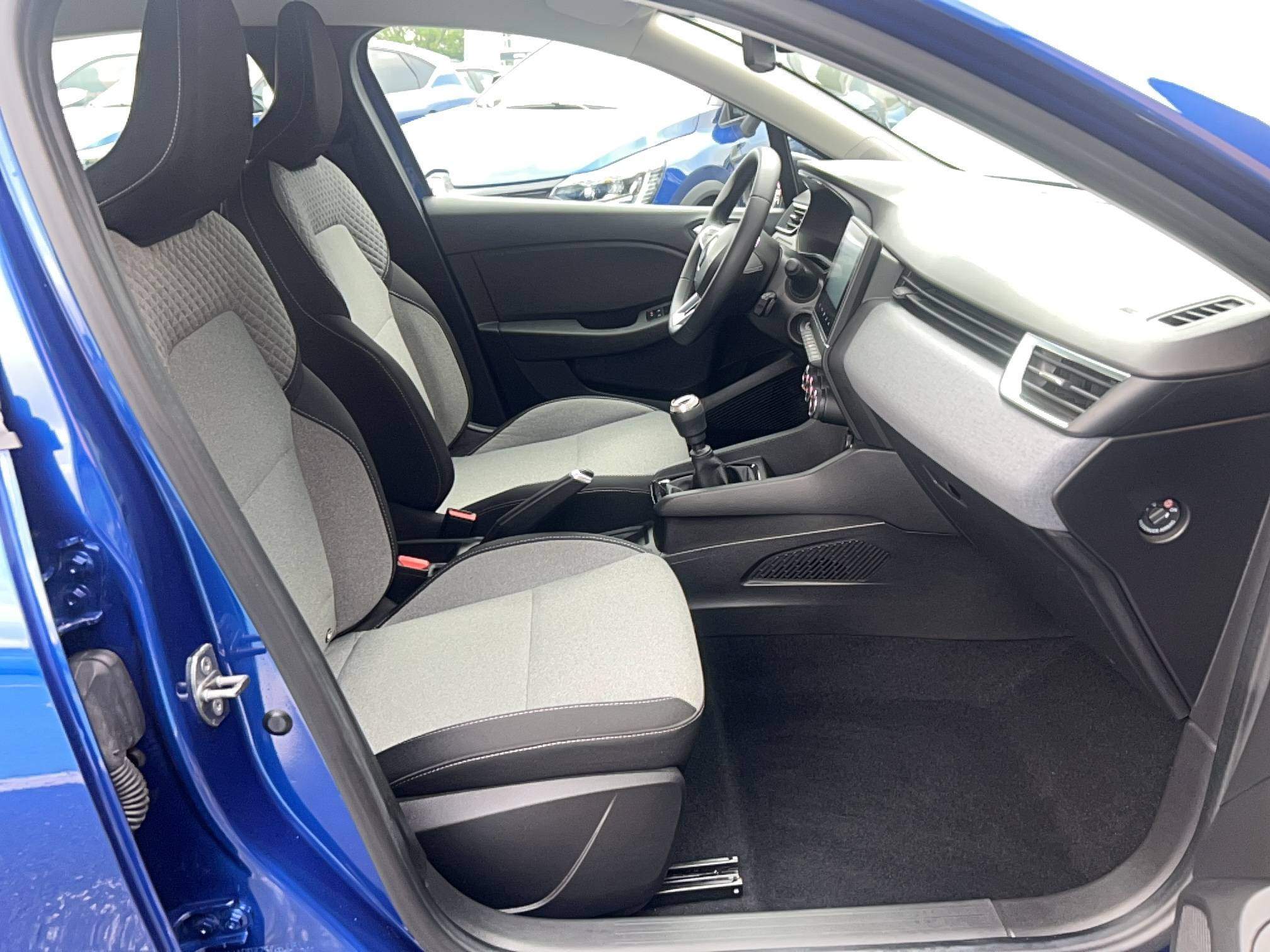 Vente en ligne Renault Clio 5 Clio TCe 90 au prix de 15 990 €