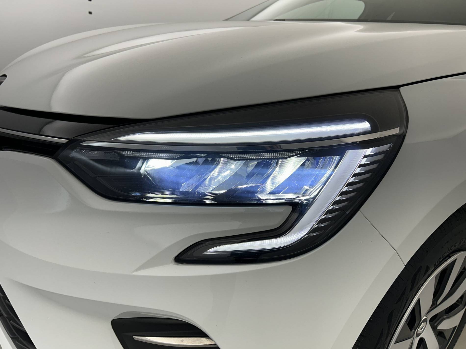 Vente en ligne Renault Clio 5 Clio SCe 65 au prix de 13 990 €